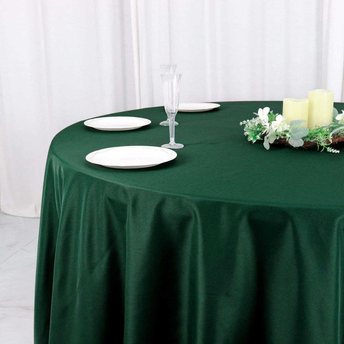 Polyester 120" Round Tablecloth Hunter Emerald Green - Seamless Wrinkle-Resistant Table Cover