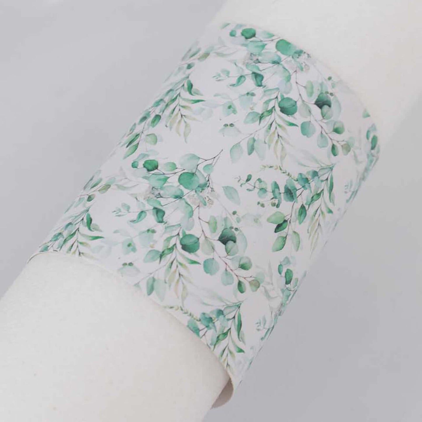 50 Pack White Green Paper Napkin Holder Bands with Eucalyptus Leaves, Disposable Napkin Rings - 1.5"