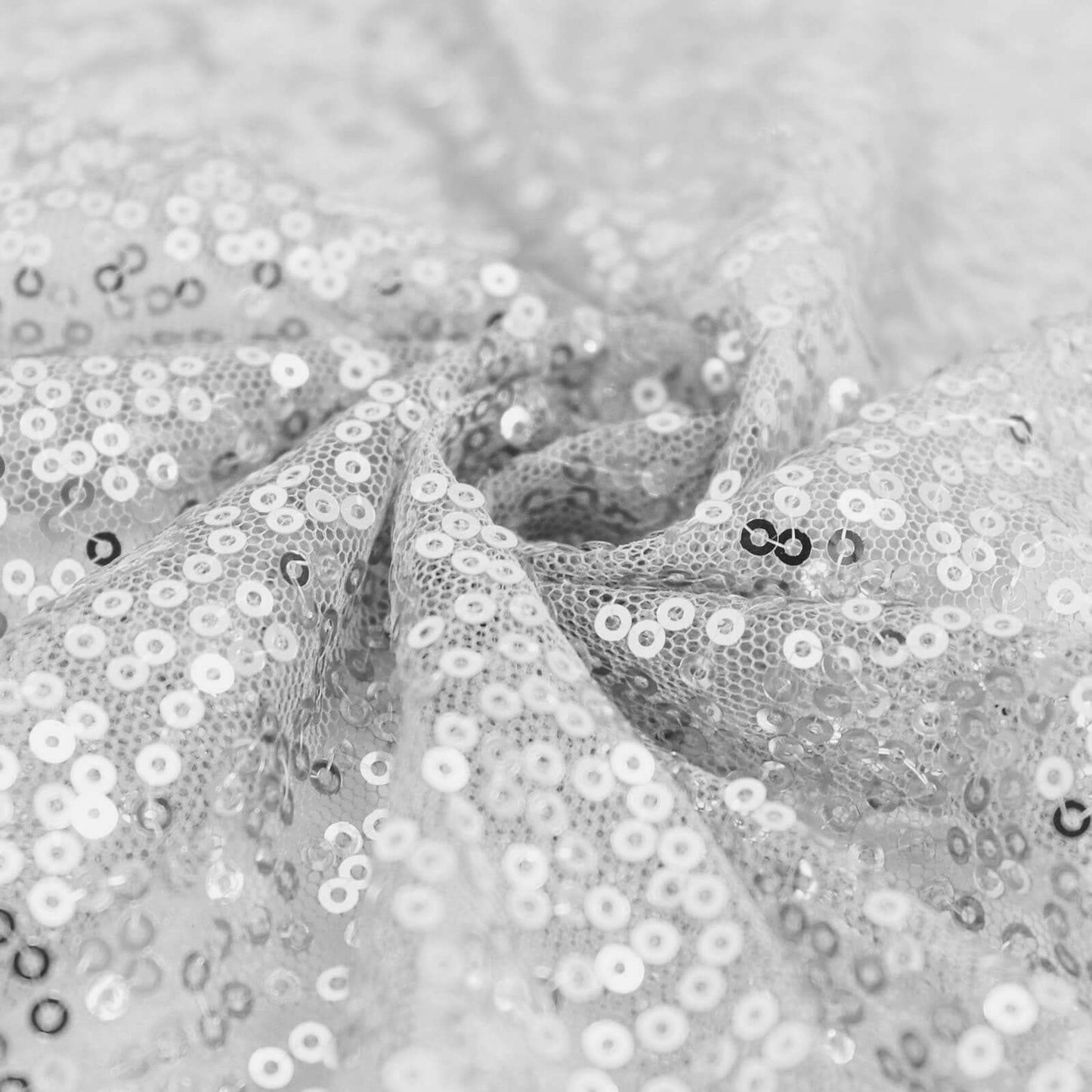 Sequin 120" Round Tablecloth Silver - Seamless Glittering Table Cover - Linen Luxes