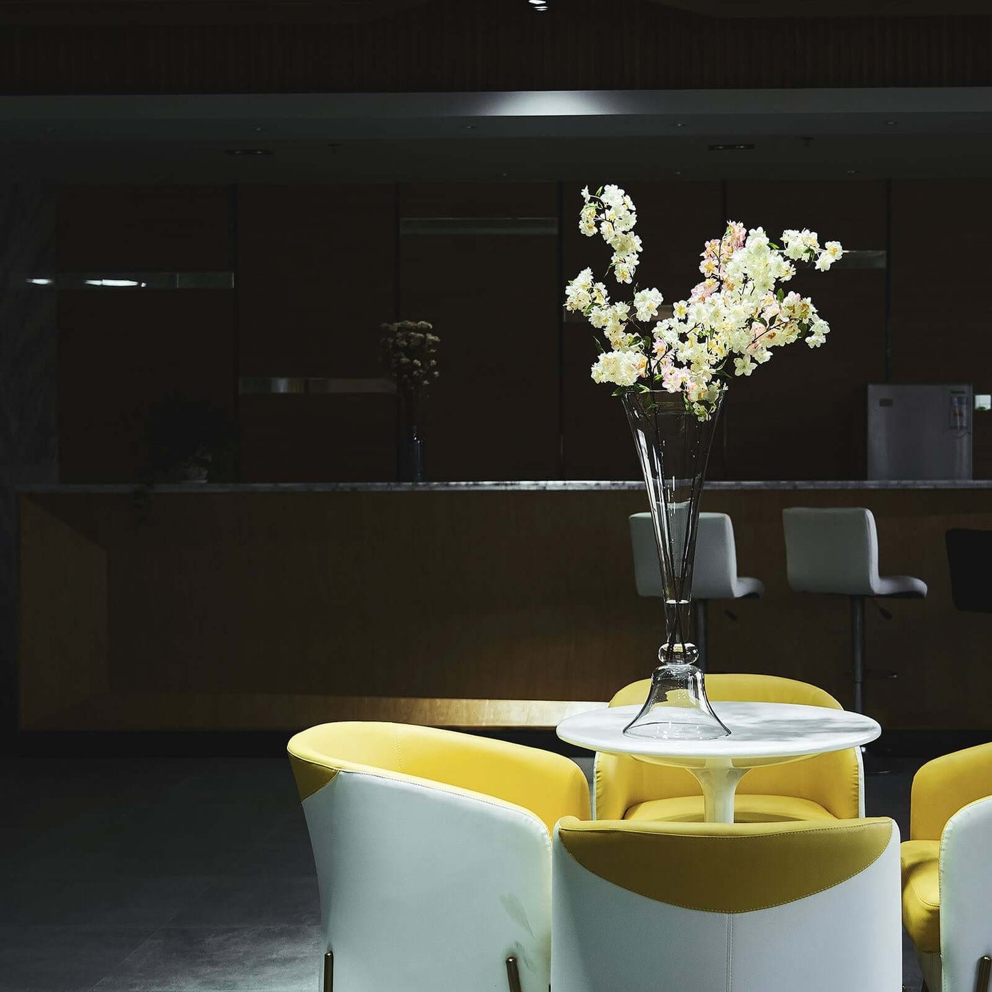 Set of 2 Glass Trumpet Vases Reversible Clarinet Design Clear - Stylish Flower Centerpieces for Events 24" - Linen Luxes