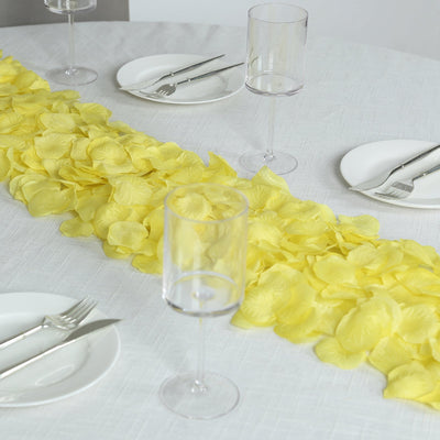 500-Pack Rose Petals Round Design Yellow Silk Confetti - Decorative Scatters for Tables and Floors