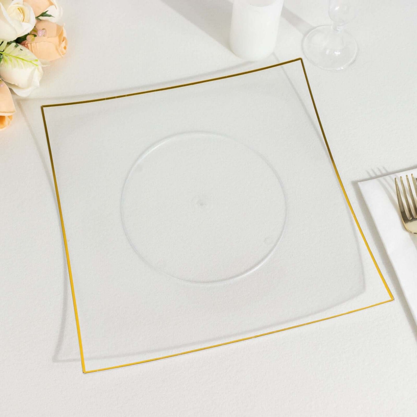 10-Pack Plastic 10" Square Dinner Plates in Clear Concave Style with Gold Rim - Modern Disposable Party Plates