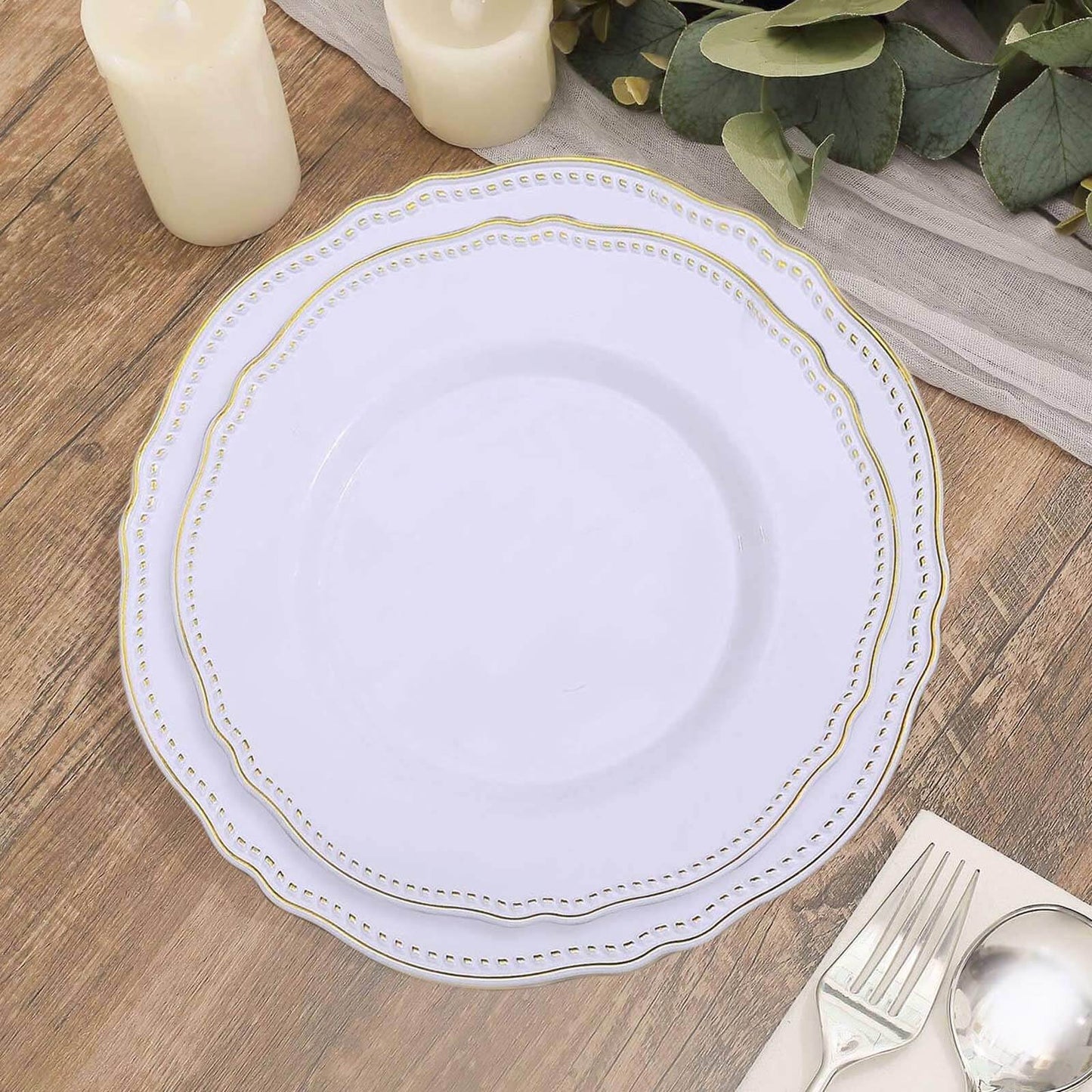 10-Pack Plastic Dinner Plates in White with Gold Scalloped Rim - Disposable Party Plates 9"