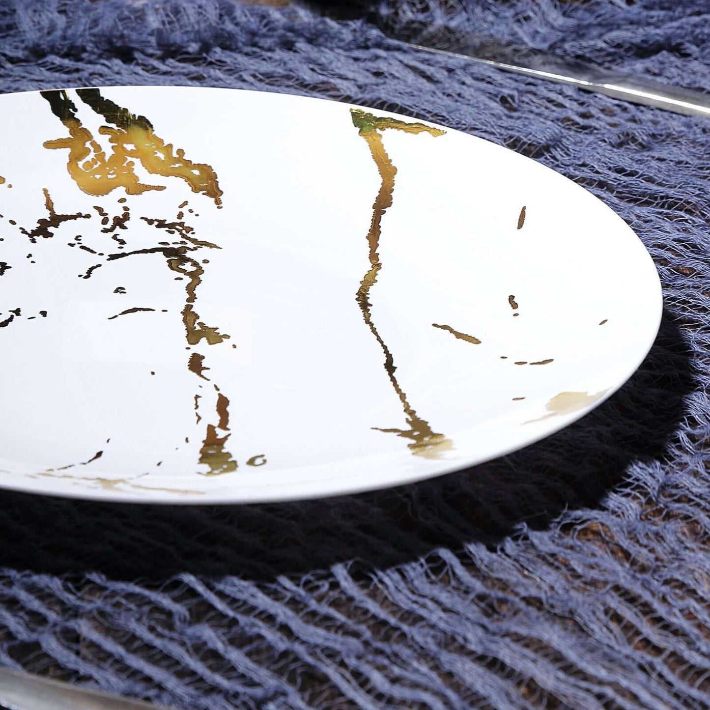 10 - Pack Plastic 8" Round Dessert Plates in White with Gold Marble Print - Disposable Appetizer/Salad Plates for Chic Banquets & Special Occasions - Linen Luxes