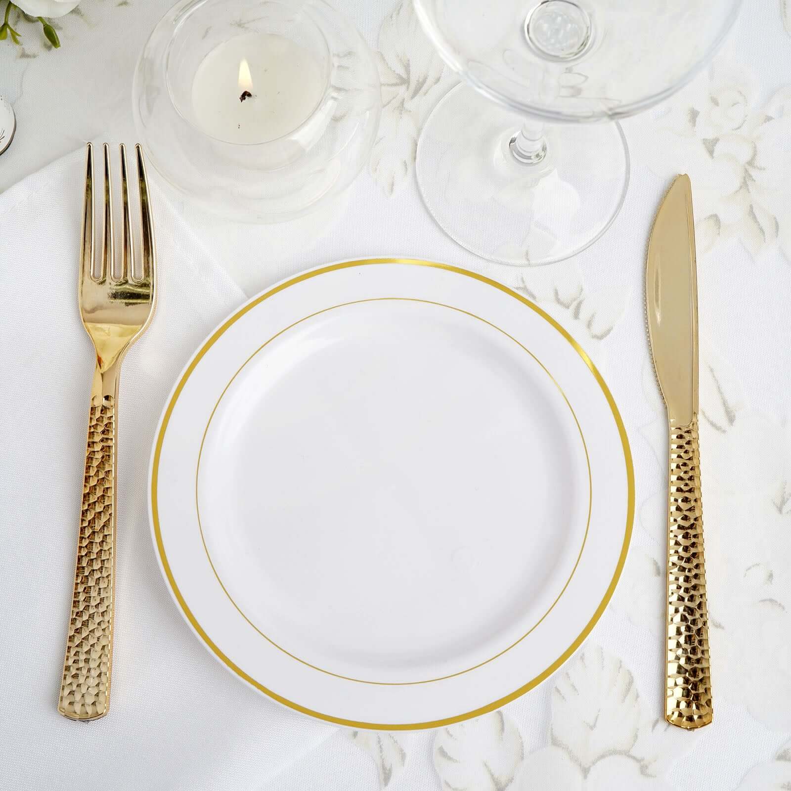 10 - Pack Plastic Dessert Plates White with TrÃ¨s Chic Gold Rim - Disposable Plates for Appetizers 6" - Linen Luxes