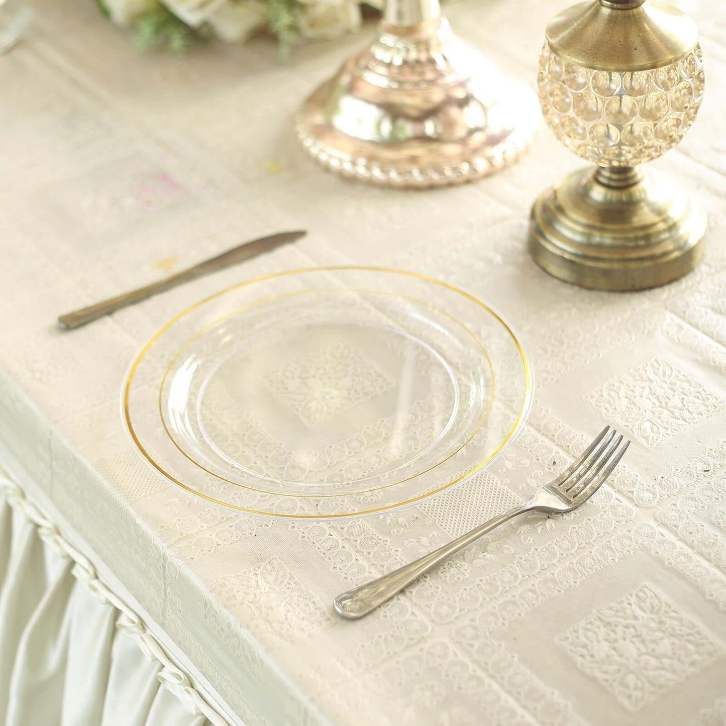 10 - Pack Plastic Dinner Plates Clear with TrÃ¨s Chic Gold Rim - Perfect Disposable Party Plates 10" - Linen Luxes