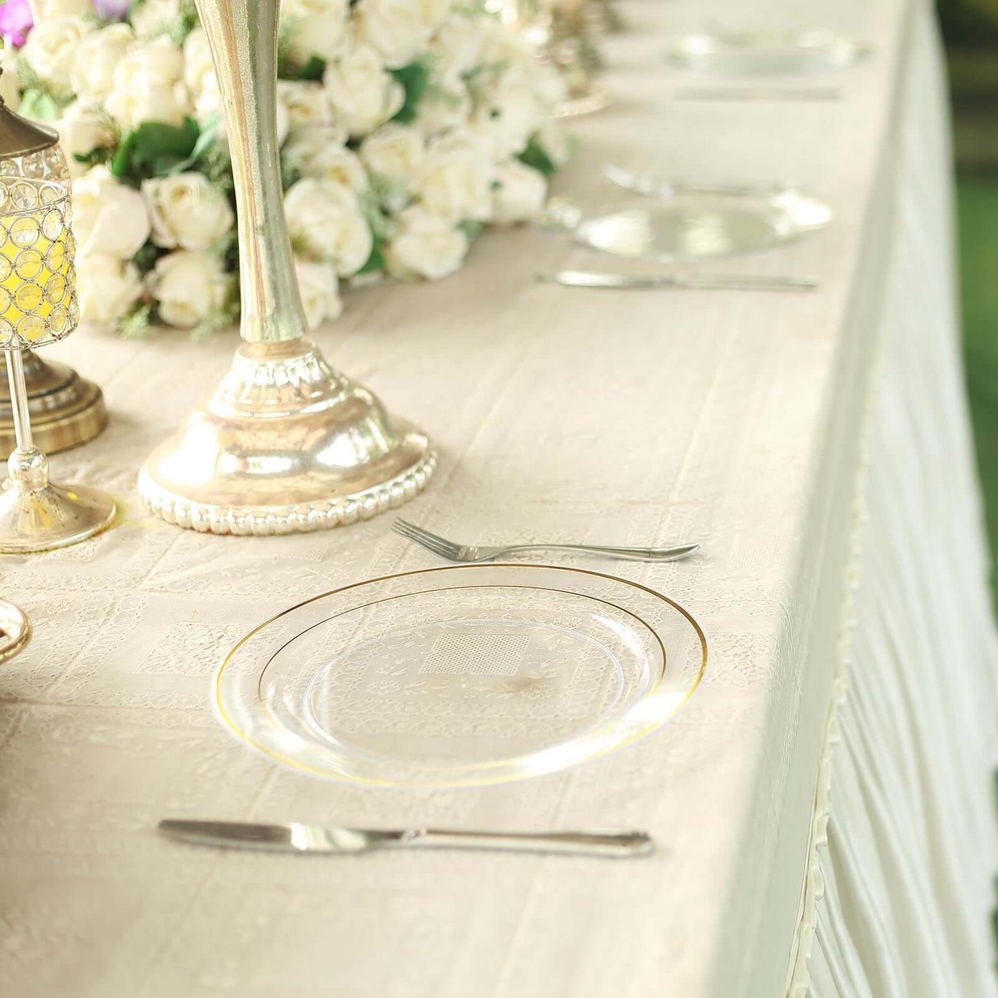 10 - Pack Plastic Dinner Plates Clear with TrÃ¨s Chic Gold Rim - Perfect Disposable Party Plates 10" - Linen Luxes