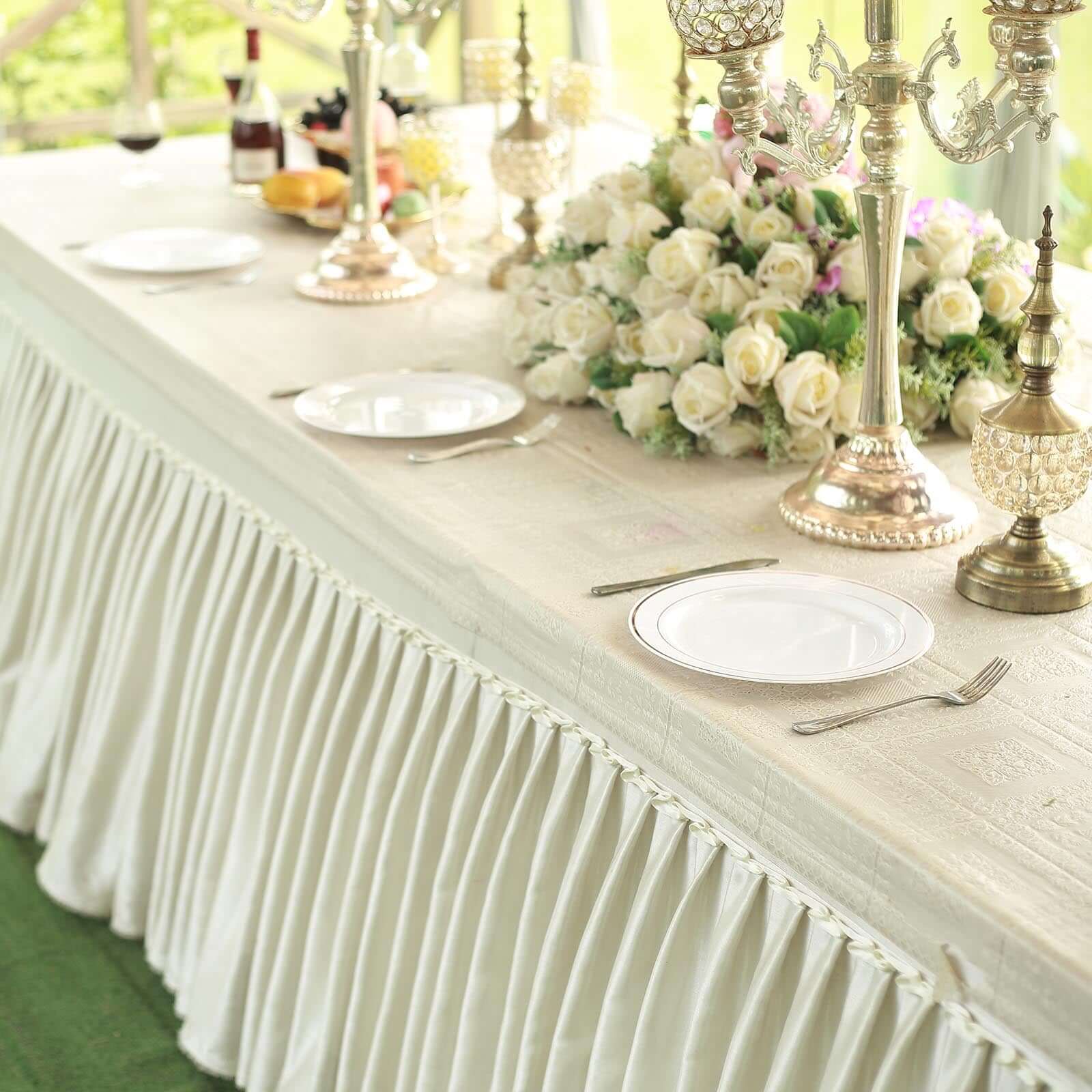 10 - Pack Plastic Dinner Plates White with TrÃ¨s Chic Rose Gold Rim - Perfect Disposable Party Plates 10" - Linen Luxes