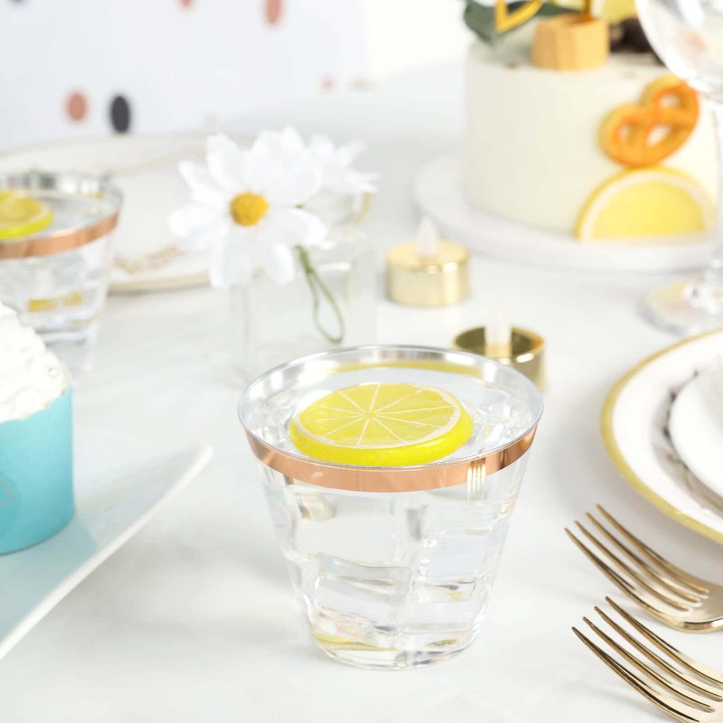 12 - Pack Plastic Party Squat Cups Clear with Rose Gold Rim - Stylish Disposable Tumblers for Banquets & Special Occasions 10oz - Linen Luxes