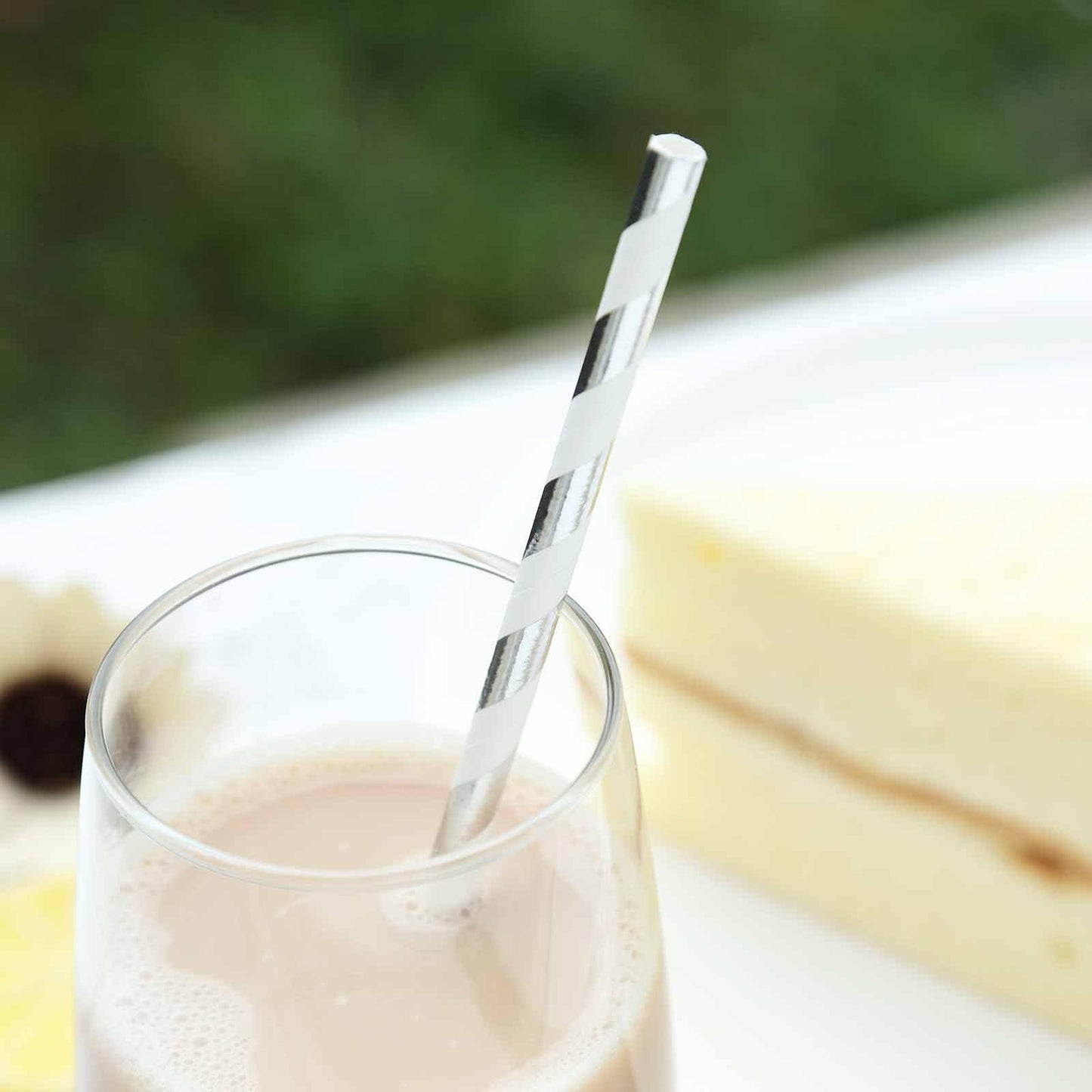 25 - Pack Paper Straws White/Silver Striped - Stylish Disposable Straws for Drinks 8" - Linen Luxes