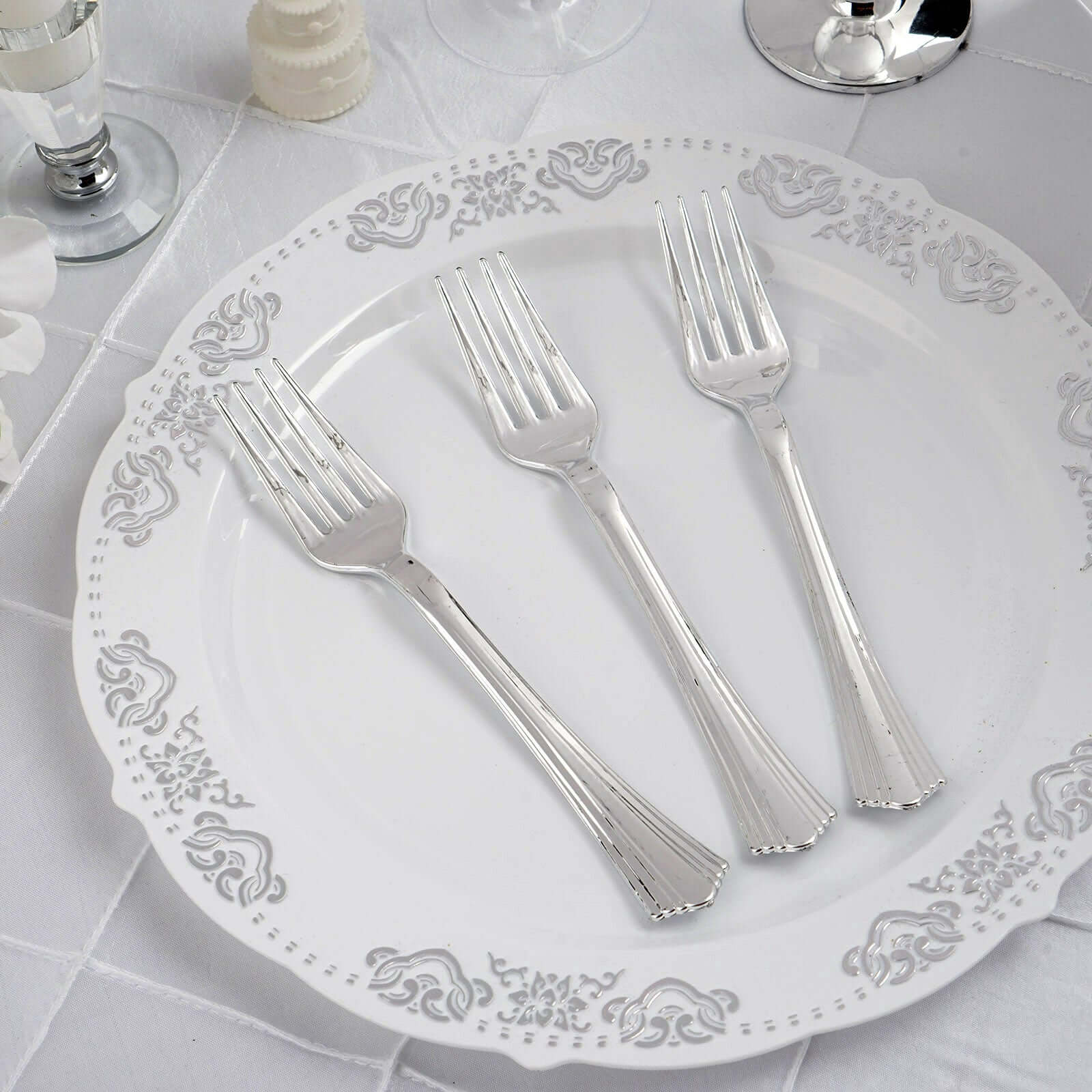 25 - Pack Plastic Forks Silver Heavy Duty with Fluted Handles - Durable Disposable Tableware 7" - Linen Luxes