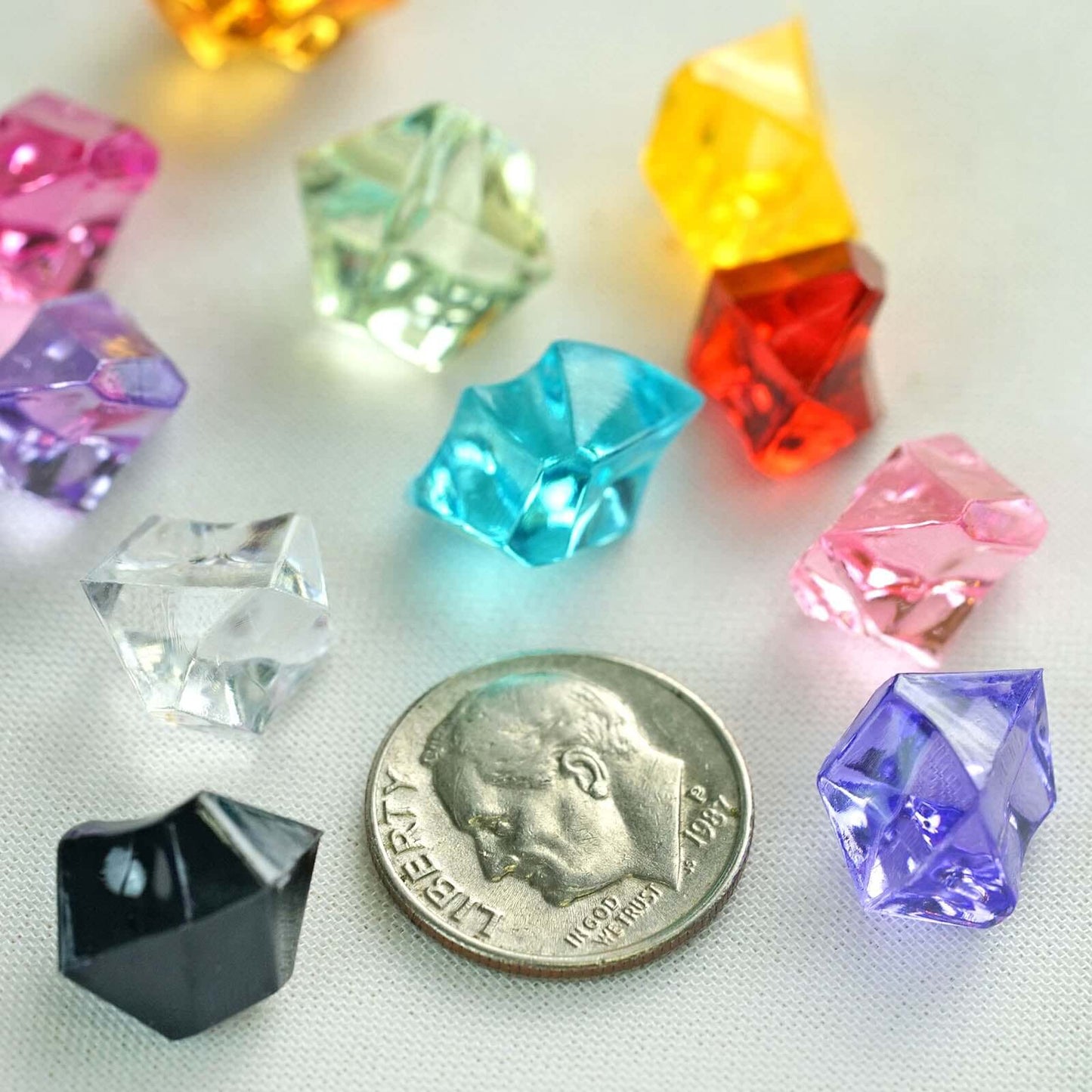 400 Pcs Acrylic Ice Bead Vase Fillers Mini Orange - Chic DIY Craft Crystals for Wedding Centerpieces & Table Styling - Linen Luxes