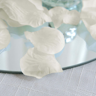 500 - Pack Rose Petals Round Design Ivory Silk Confetti - Decorative Scatters for Tables and Floors - Linen Luxes