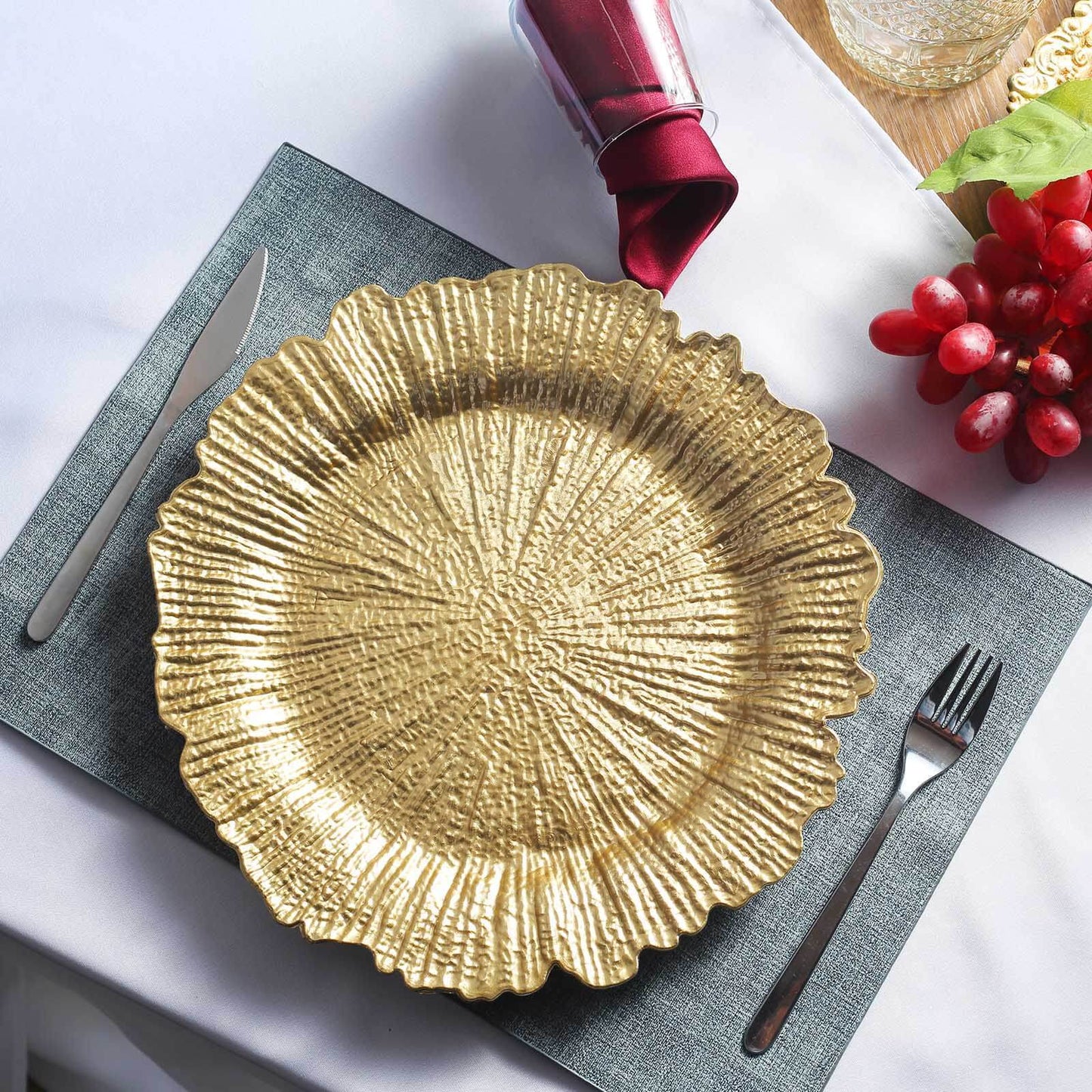 6 - Pack Acrylic Plastic Round Charger Plates 13" in Gold with Reef Design, Classy Dinner Party Charger Tableware - Linen Luxes