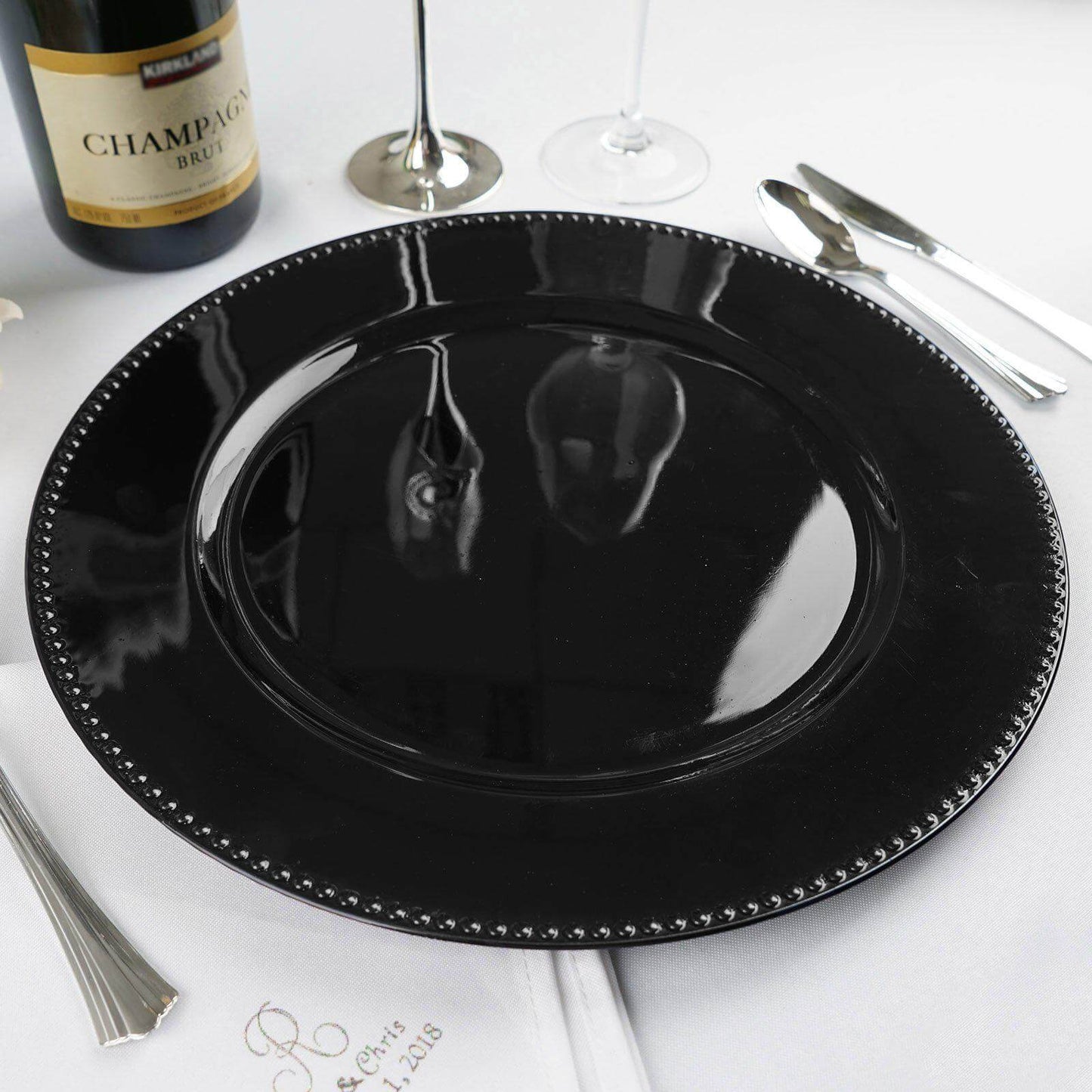 6 - Pack Acrylic Round Charger Plates 13" in Black with Beaded Rim, Dinner Charger Event Tabletop Decor - Linen Luxes