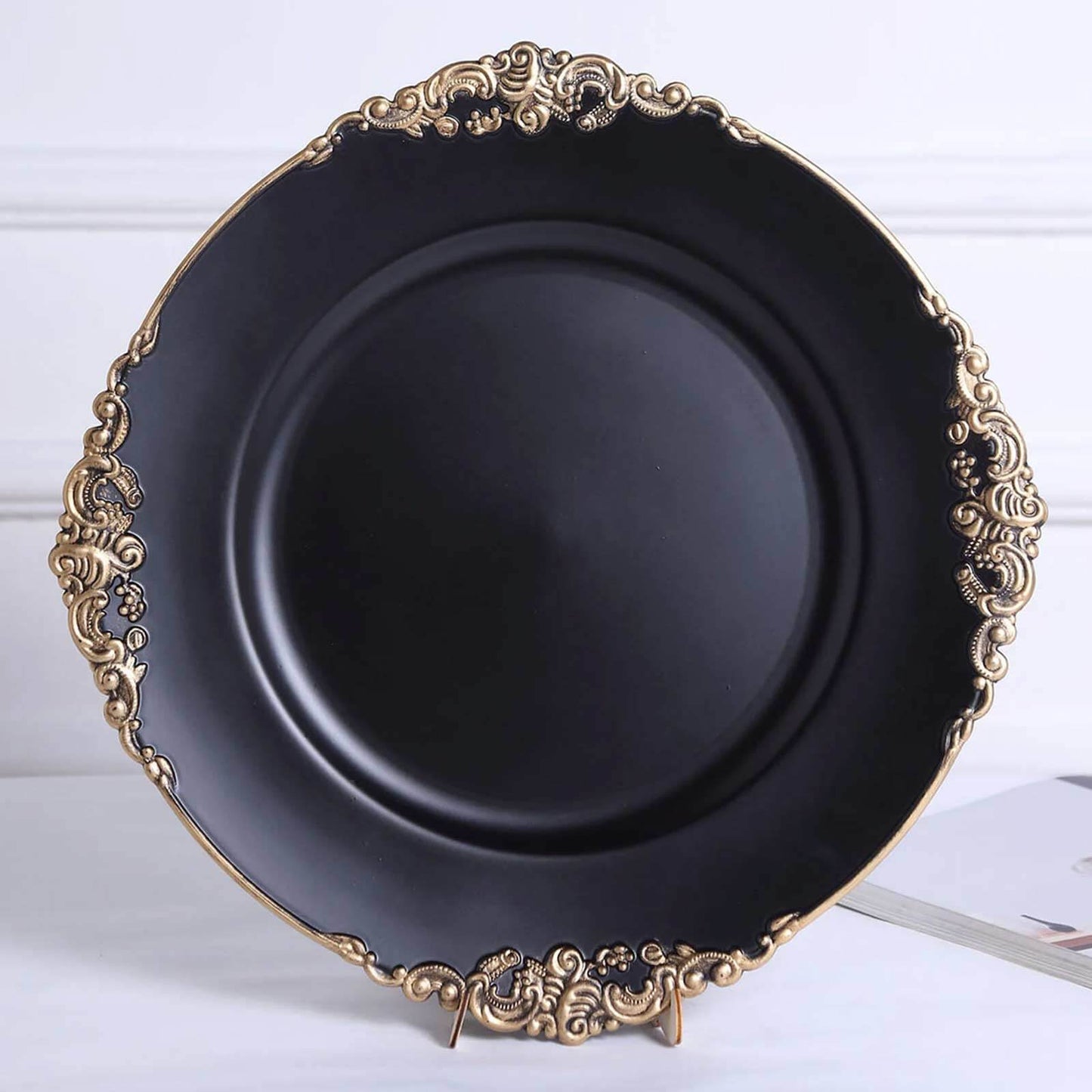 6 - Pack Acrylic Round Charger Plates 13" in Matte Black with Gold Embossed Baroque Rim, Antique Decorative Dinner Party Charger Tableware - Linen Luxes