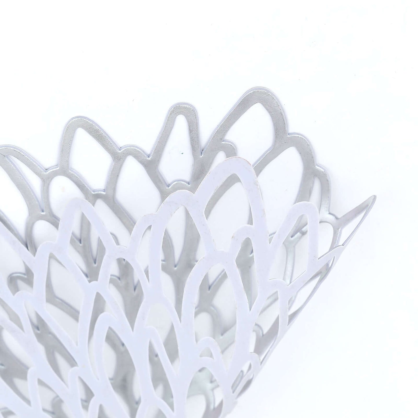 6 - Pack Dining Table Mats Floral Design Silver - Metallic Vinyl Round Non - Slip Mats for Tables 15" - Linen Luxes