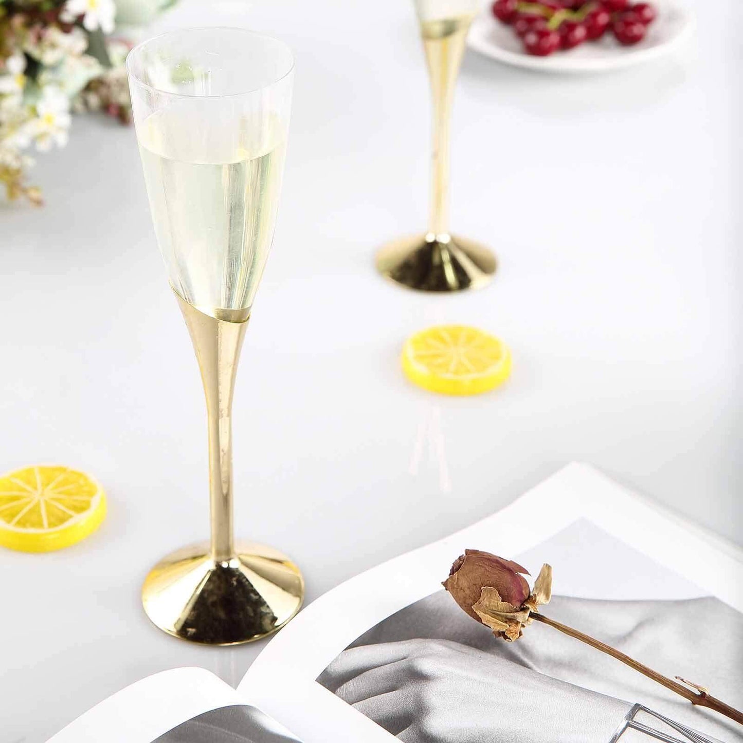 6 - Pack Plastic Champagne Flutes Clear/Gold - Stylish Disposable Glasses for Toasts 5oz - Linen Luxes