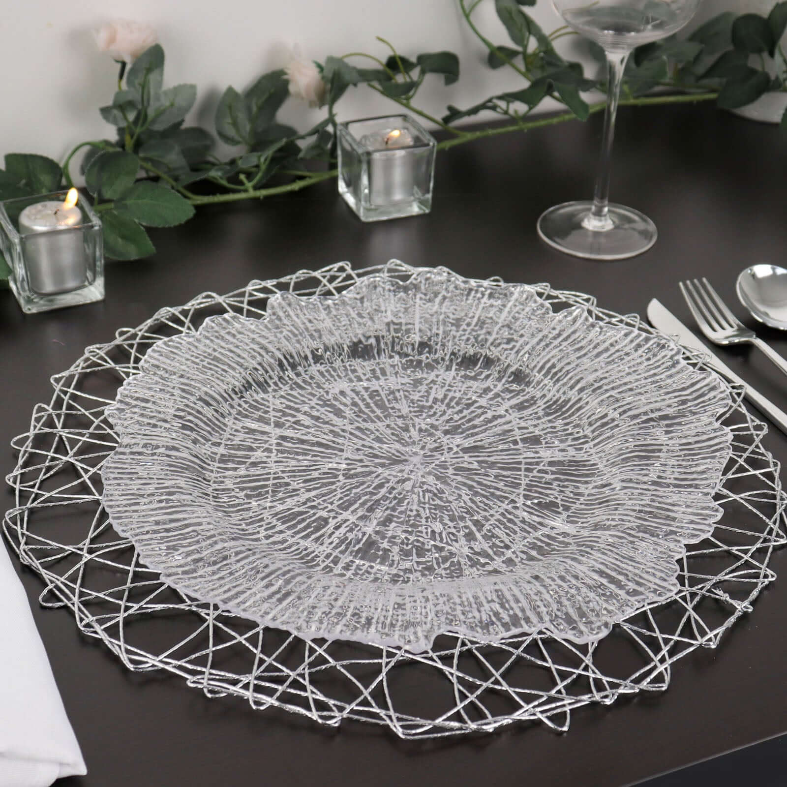 6 - Pack Table Placemats Woven Fiber Design Silver Round - Disposable Mats for Dining and Events 15" - Linen Luxes