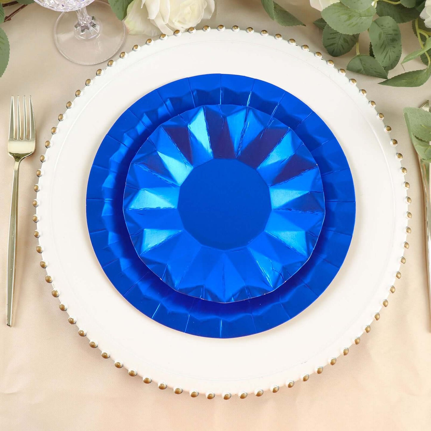 25-Pack Paper 9" Round Dinner Plates in Royal Blue with Geometric Prism Rim - Disposable 400GSM Party Plates