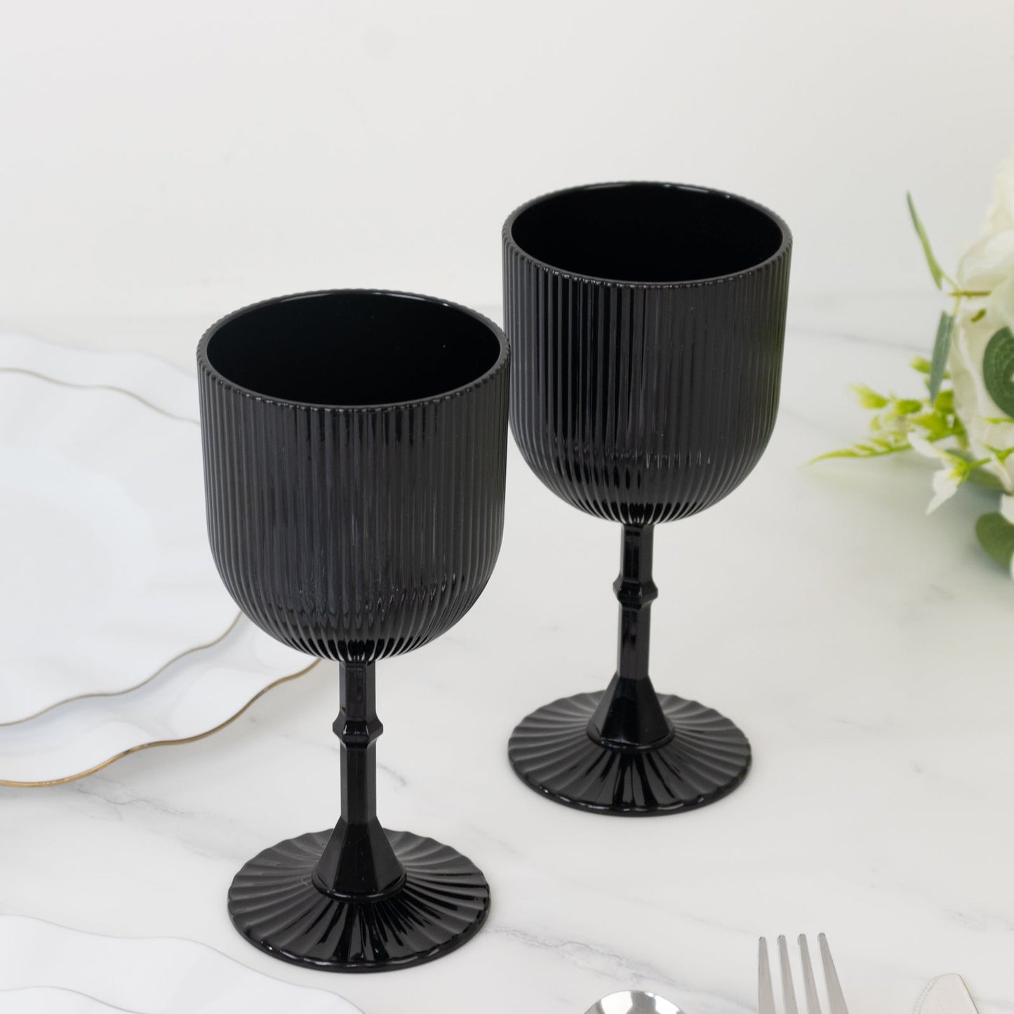 12-Pack Plastic Goblets Black Vintage Ribbed Pattern - Reusable Shatterproof Glassware 9oz
