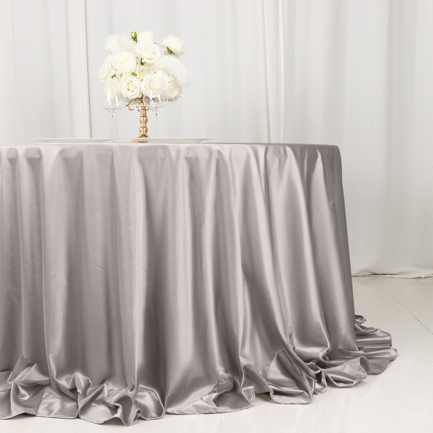 Scuba Round 132" Tablecloth Shimmering Silver - Wrinkle Free, Stain Resistant & Seamless Table Cover