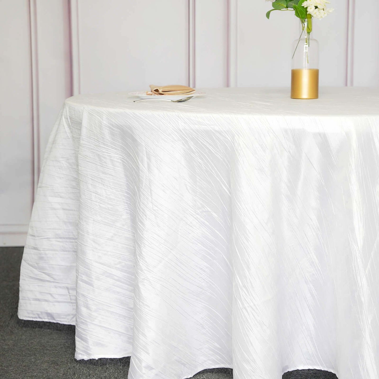 Taffeta 120" Round Tablecloth White - Seamless Accordion Crinkle Design for Stylish Occasions