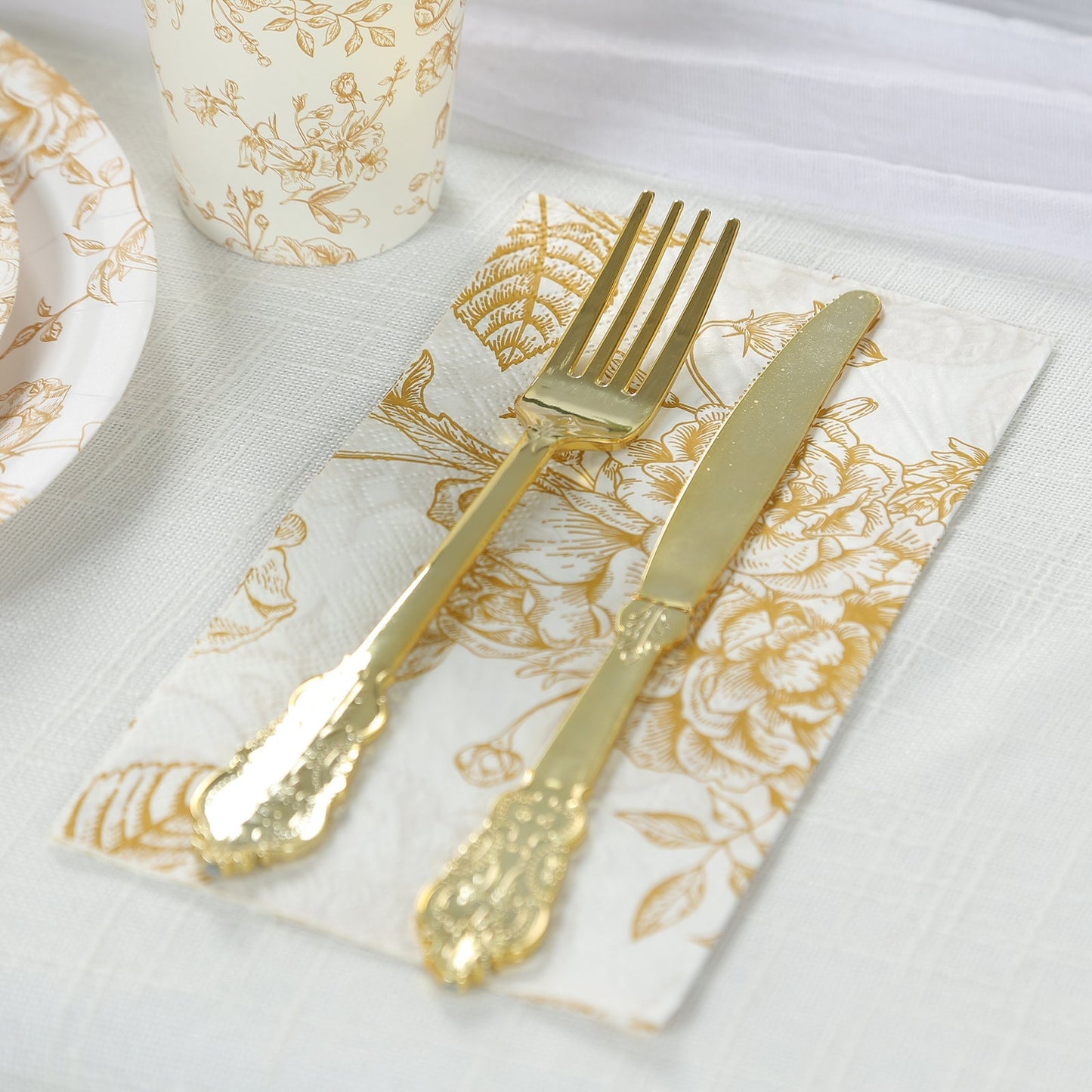 50-Pack Paper Dinner Napkins White with Gold French Toile Floral Pattern 2-Ply - Stylish Disposable Napkins for Events