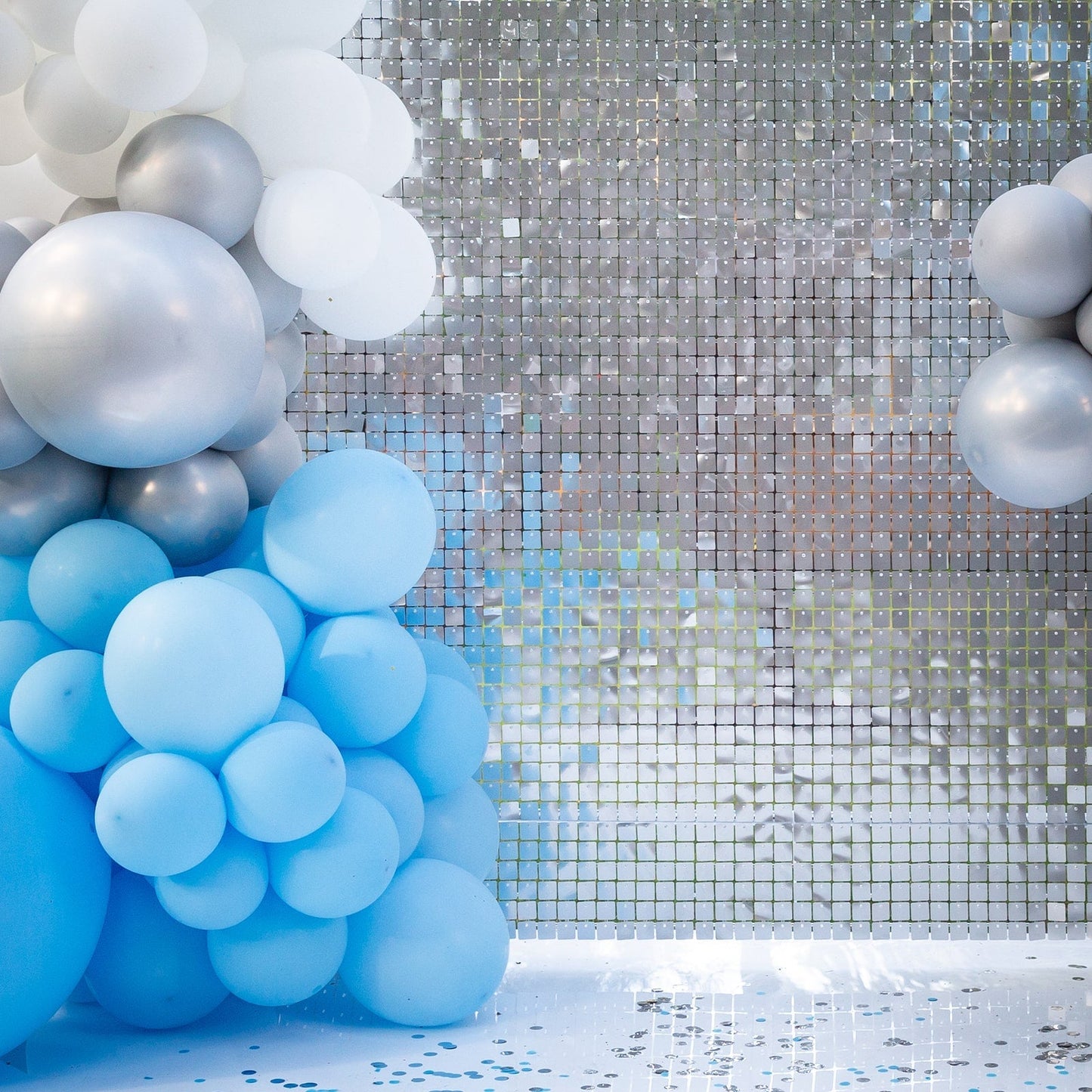 Shiny Silver Square Sequin Shimmer Wall Party Photo Backdrop, 24sq.ft Active Spangle Wall Art DÃ©cor Panels - 24 Panels