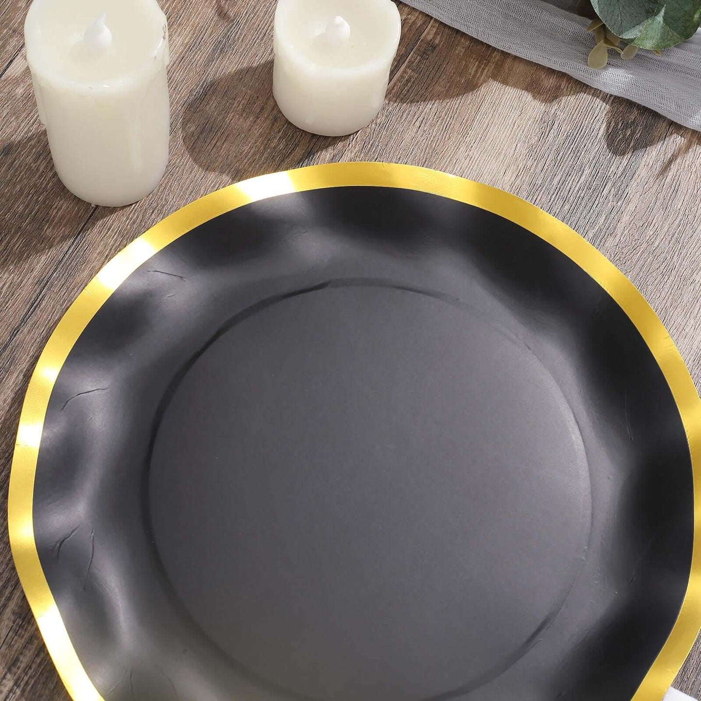 25-Pack Paper Round Dinner Plates 10" Matte Black with Gold Wavy Rim - Disposable 350GSM Party Plates