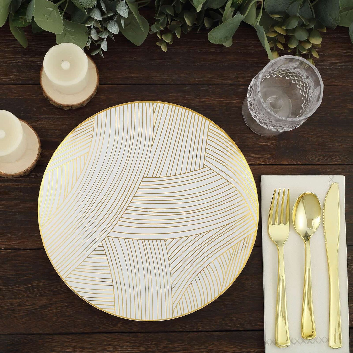 10-Pack Plastic 10" Round Dinner Plates in White with Gold Wave Brush Strokes Pattern - Disposable Party Plates for Modern & Classy Table Decor