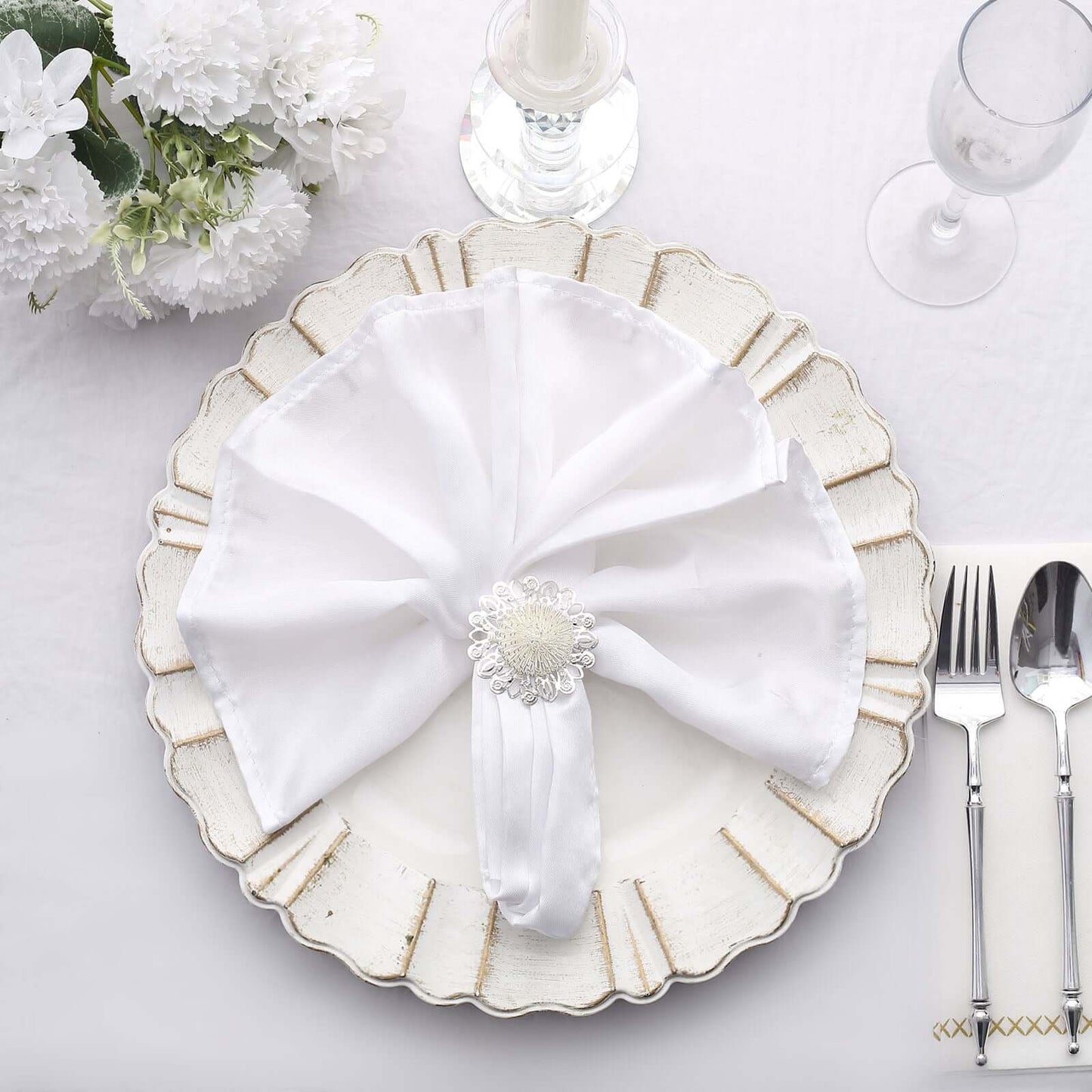 4 Pack 2" Elegant Silver Metal Floral Serviette Napkin Rings, Daisy Flower Buckle Napkin Holders