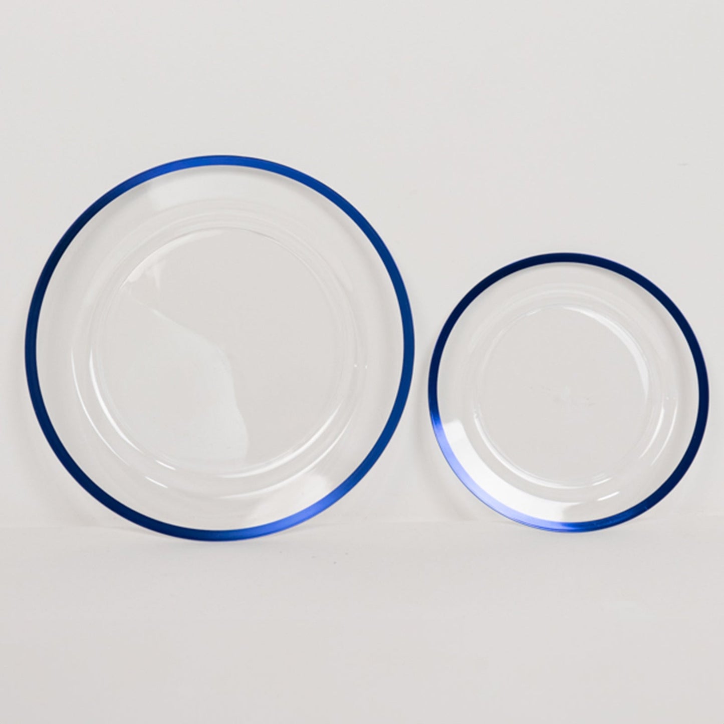 10-Pack Plastic 10" Round Dinner Plates in Clear with Blue Rim - Disposable Party Plates for Classy Banquets & Special Occasions