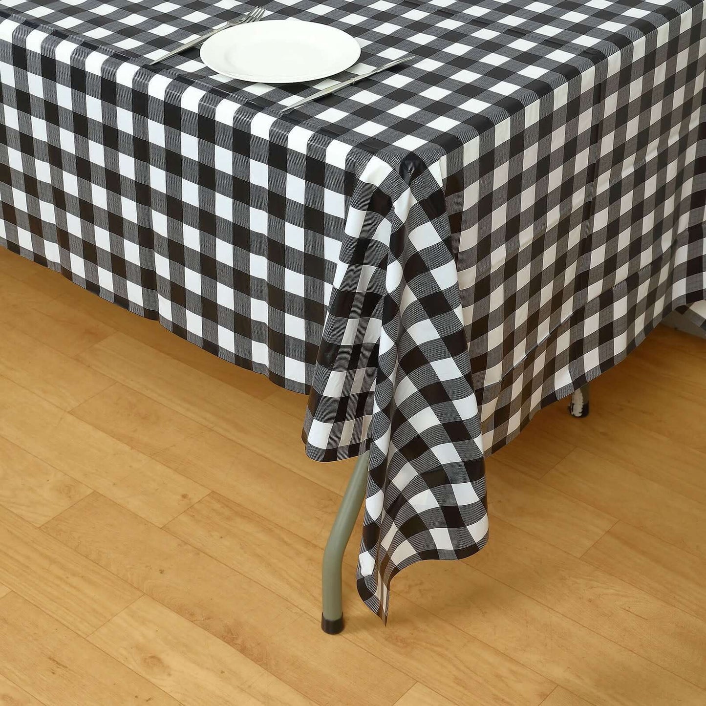 5-Pack Plastic Table Covers Black Checkered Rectangle - Durable PVC Disposable Covers for Events 54"x108"