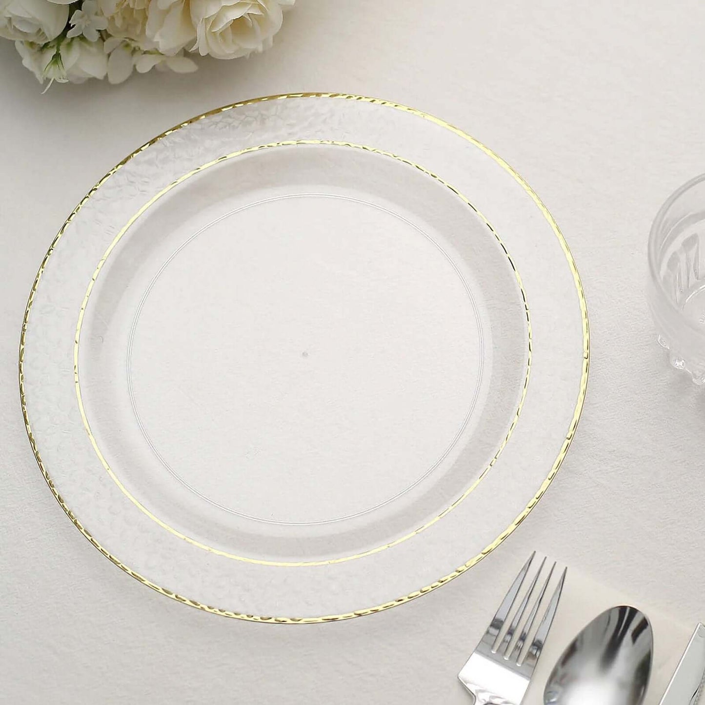 10-Pack Plastic 10" Round Dinner Plates in Clear Hammered Design with Gold Rim - Disposable Party Plates for Chic Banquets & Special Occasions