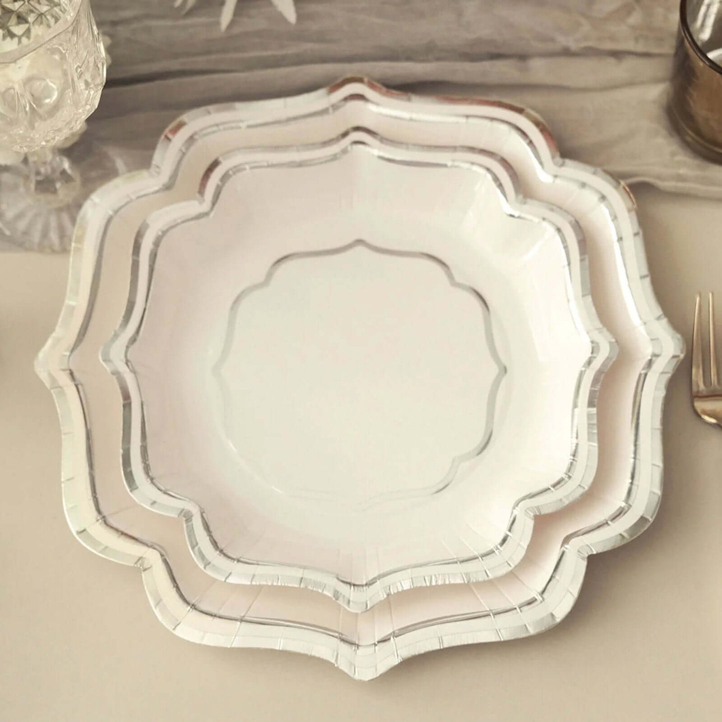 25-Pack Paper Dessert Plates in White with Silver Scallop Rim - Disposable 300GSM Appetizer Salad Plates 8"