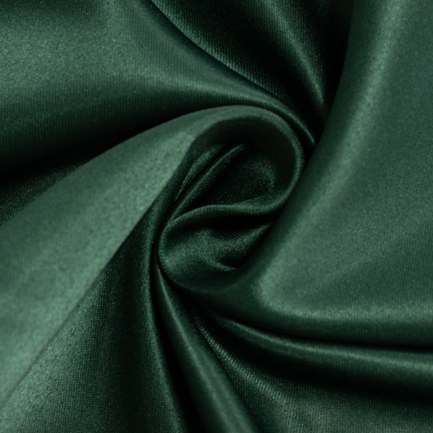 Lamour Satin 108" Round Tablecloth Hunter Emerald Green - Durable & Silk-Like Table Cover