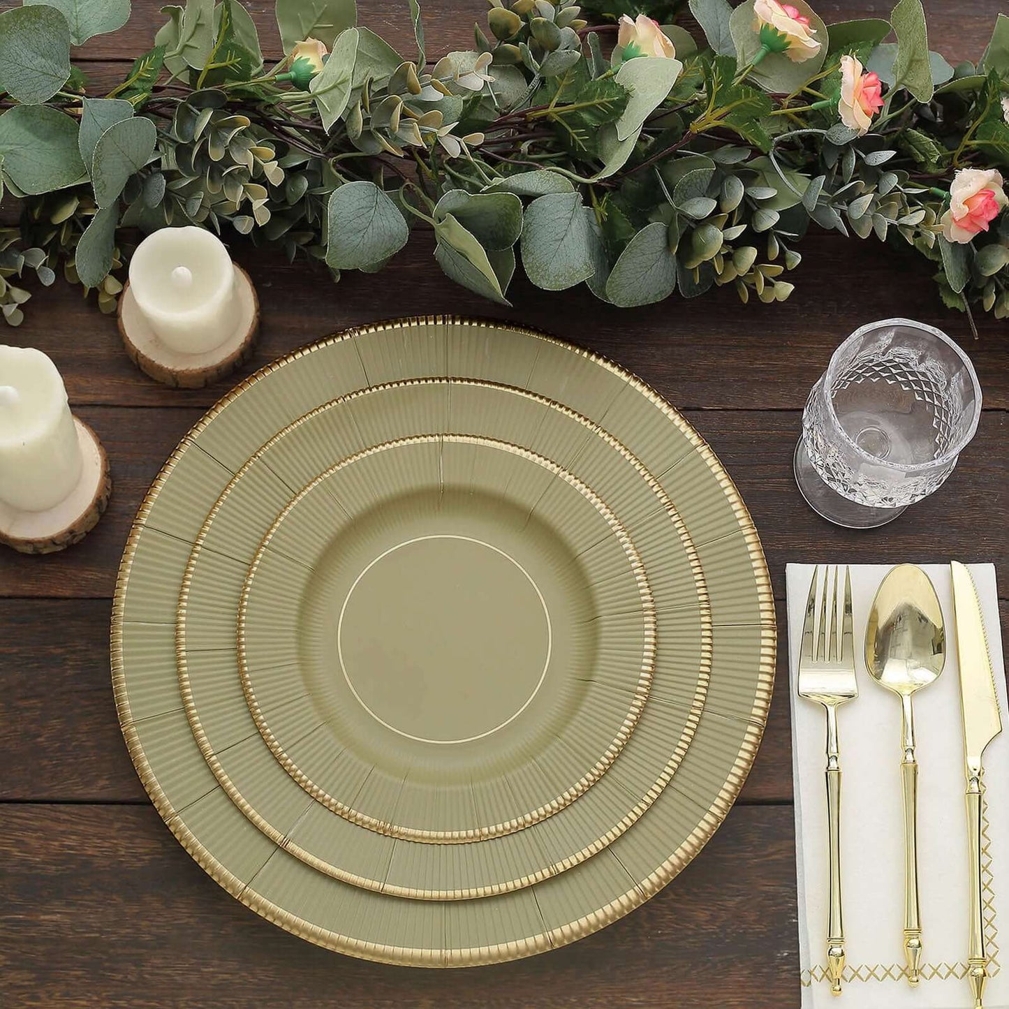 25-Pack Disposable Round Charger Plates in Khaki Sunray Design with Gold Rim - 350GSM Heavy Duty Paper Chargers 13"