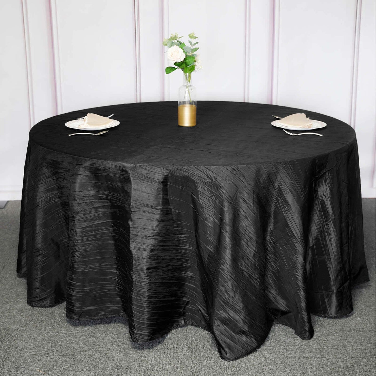 Taffeta 120" Round Tablecloth Black - Seamless Accordion Crinkle Design for Stylish Occasions