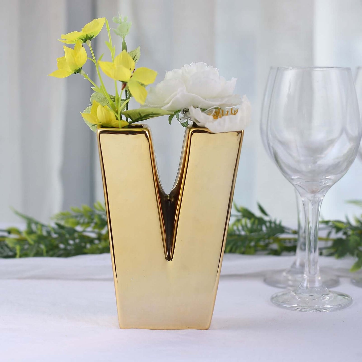 Shiny Ceramic Vase Letter "V" Gold Plated - Chic Bud Planter Pot for Events & Decor 6"