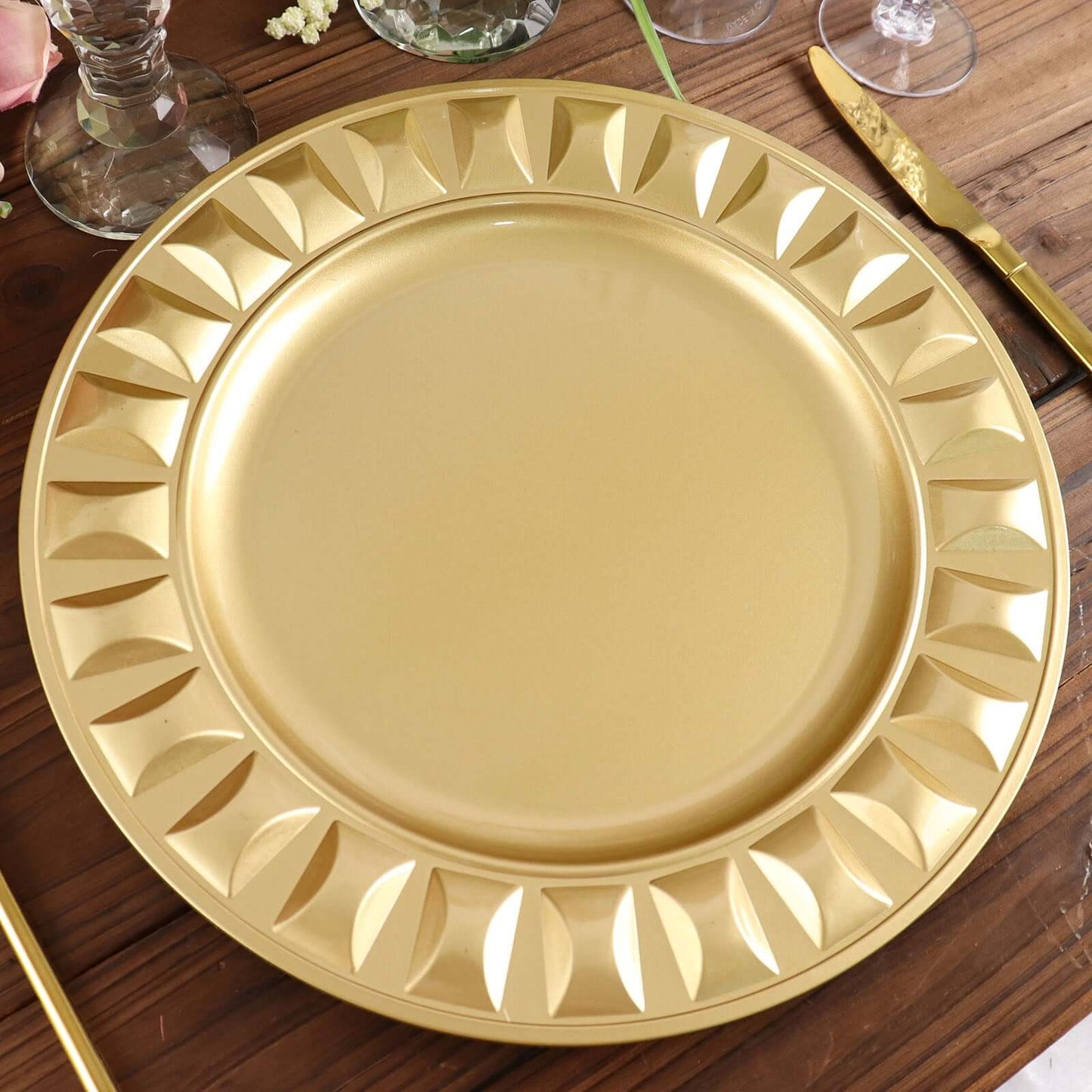 6-Pack Plastic Round Charger Plates 13" in Gold with Bejeweled Rim, Luxe Decorative Dinner Party Charger Tableware