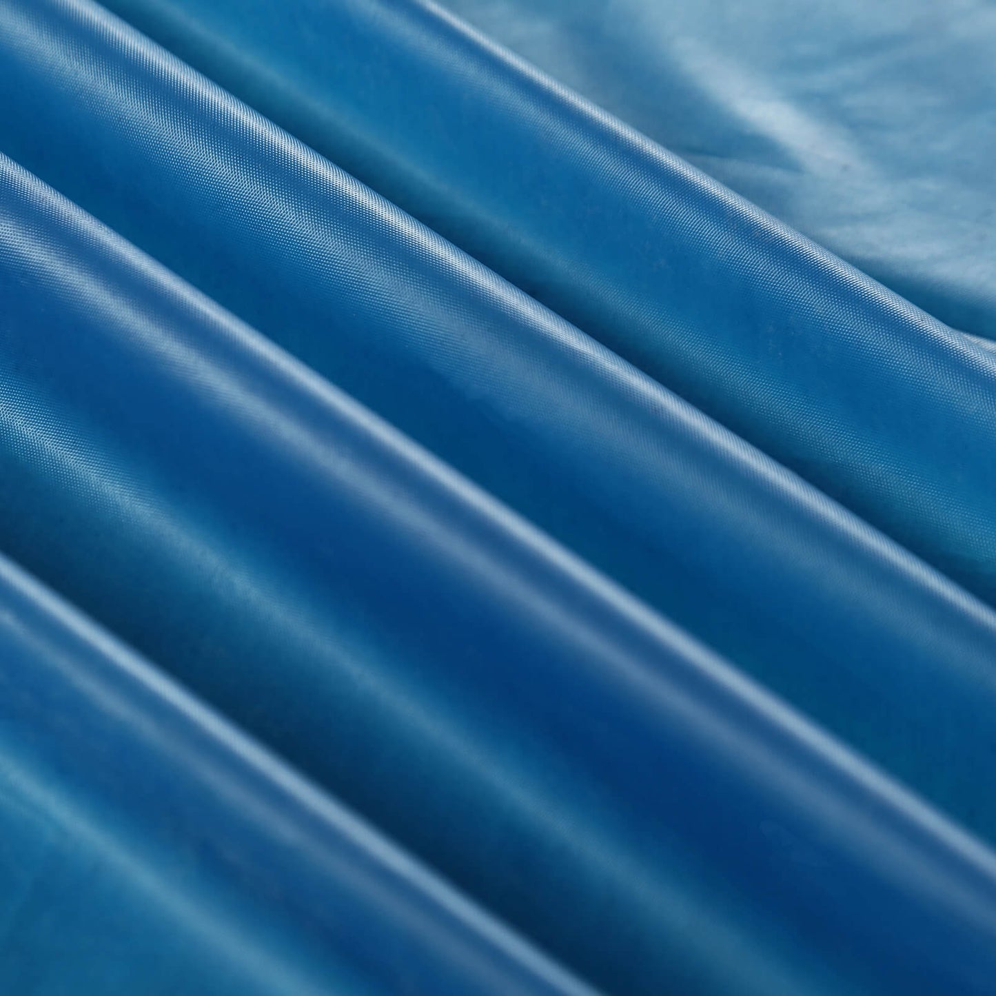 5-Pack Plastic Table Covers Navy Blue Round - Durable PVC Disposable Tablecloths for Events 84"