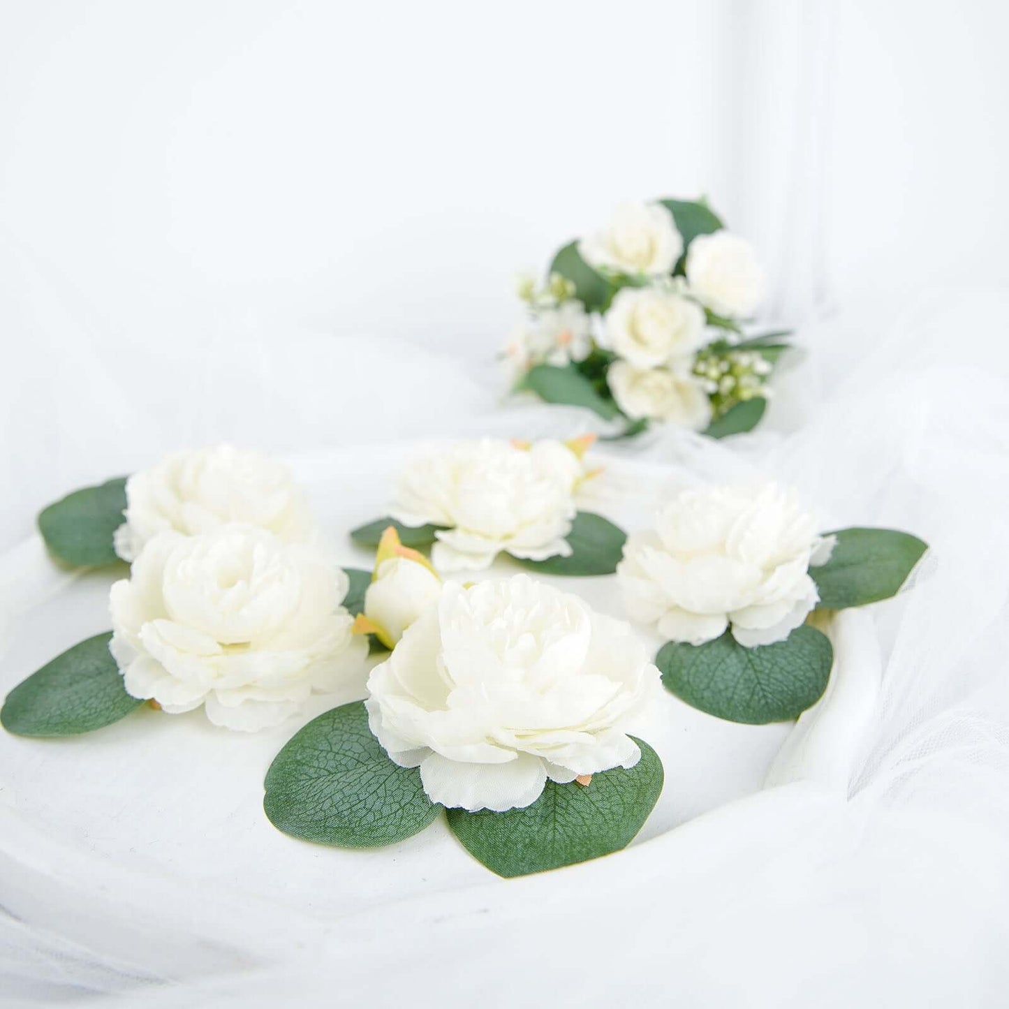 200 Pcs Artificial Eucalyptus Leaves Decor Frosted Green - Lifelike Faux Greenery Petals for Rustic-Themed Parties Arrangements & Decor Projects