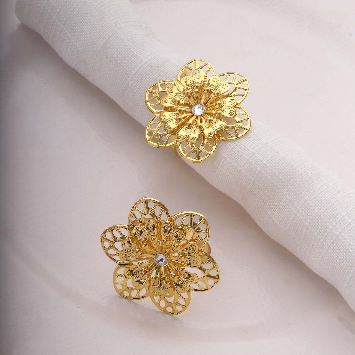 4 Pack Gold Metal Hollow Sun Flower Napkin Rings, Modern Flower Shaped Napkin Bands
