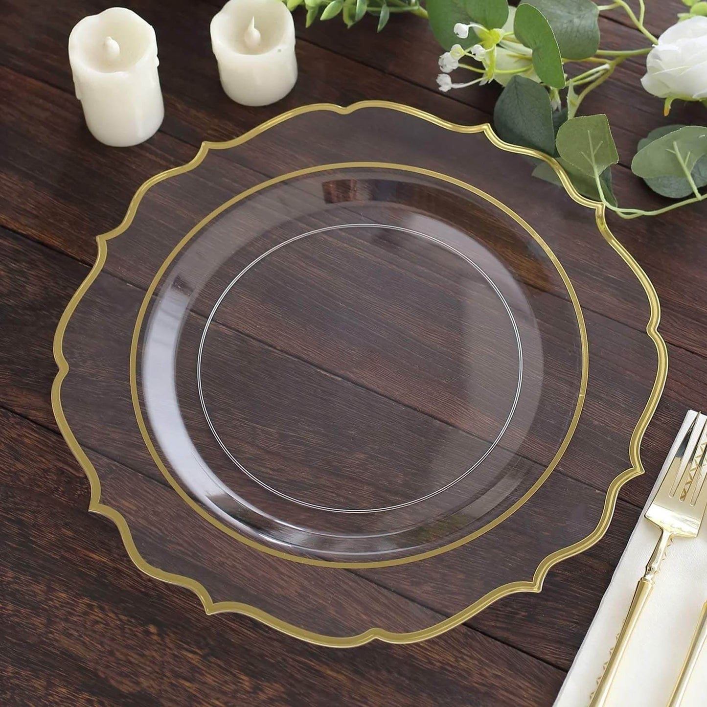 10-Pack Plastic 10" Round Dinner Plates in Clear with Gold Scalloped Rim - Disposable Party Plates