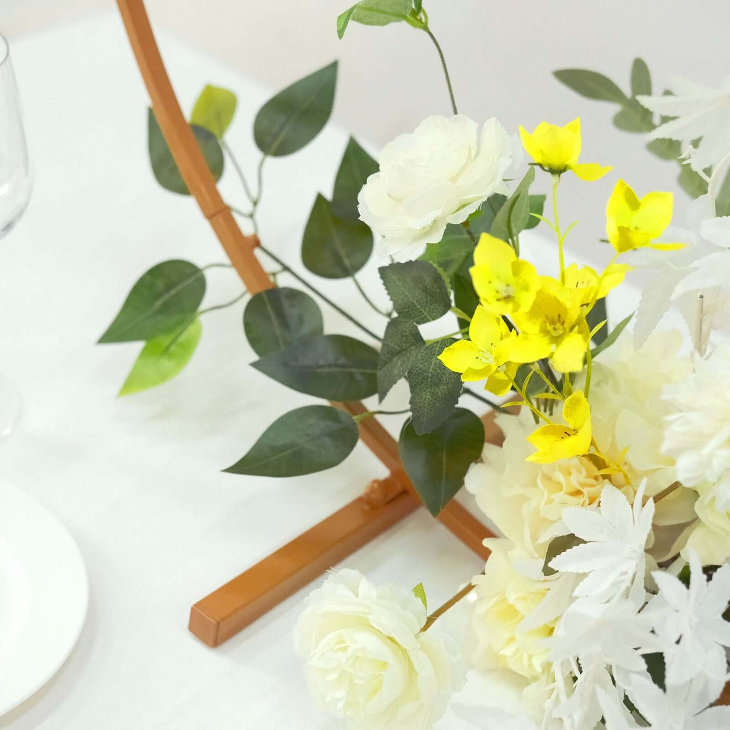 28" Gold Metal Round Hoop Wedding Centerpiece, Self Standing Table Floral Wreath Frame