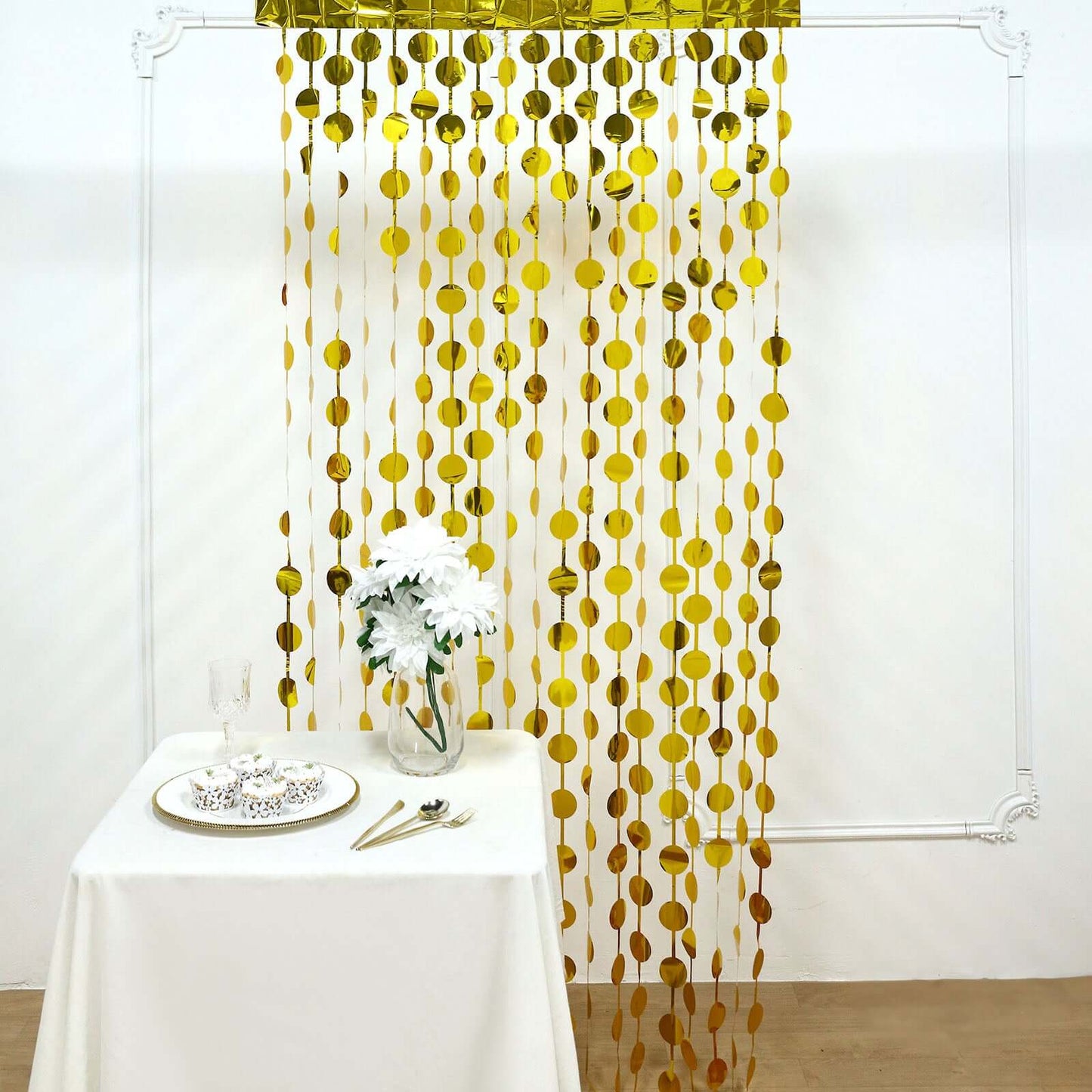 Gold Round Chain Foil Fringe Curtain Party Backdrop, Metallic Gold Tinsel Streamer Party Decor - Door Window Foil Curtain - 3ftx6.5ft