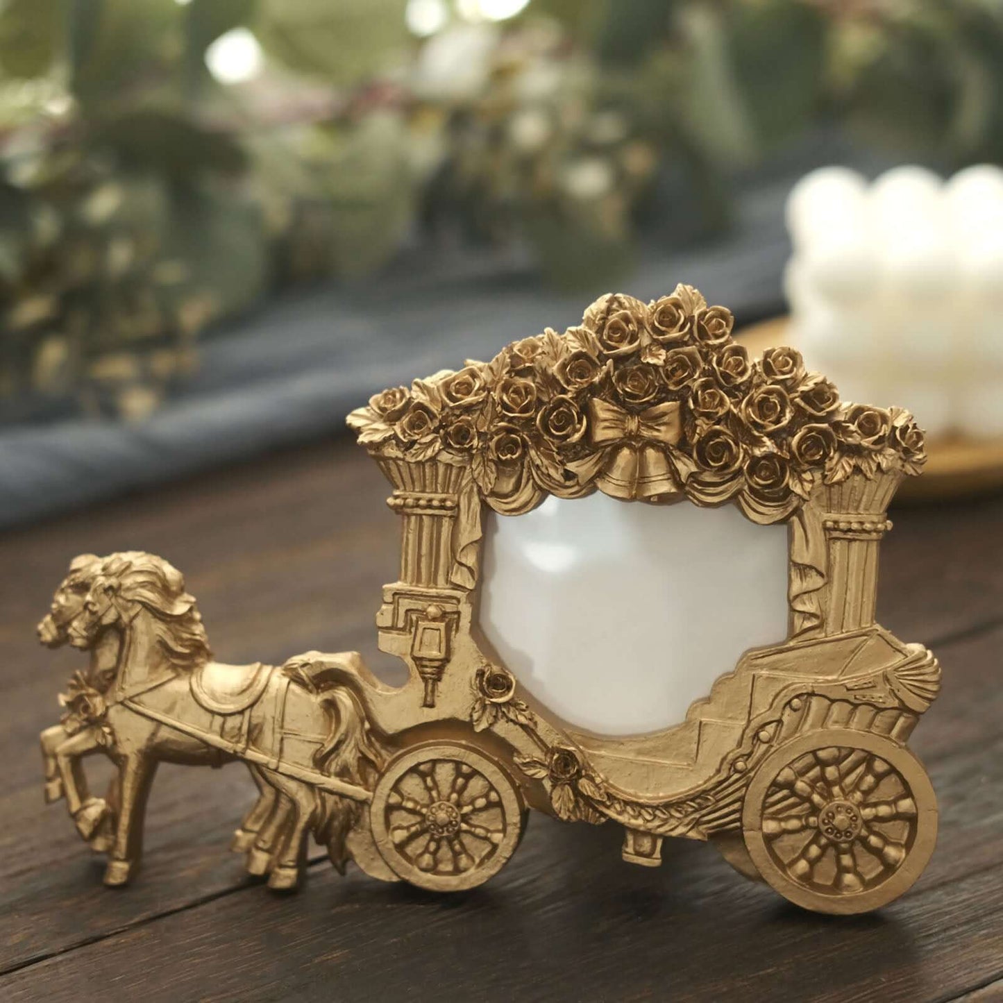 Picture Frame Resin Horse Carriage Design Gold - European Style Place Card Holder & Wedding Party Favor 7"