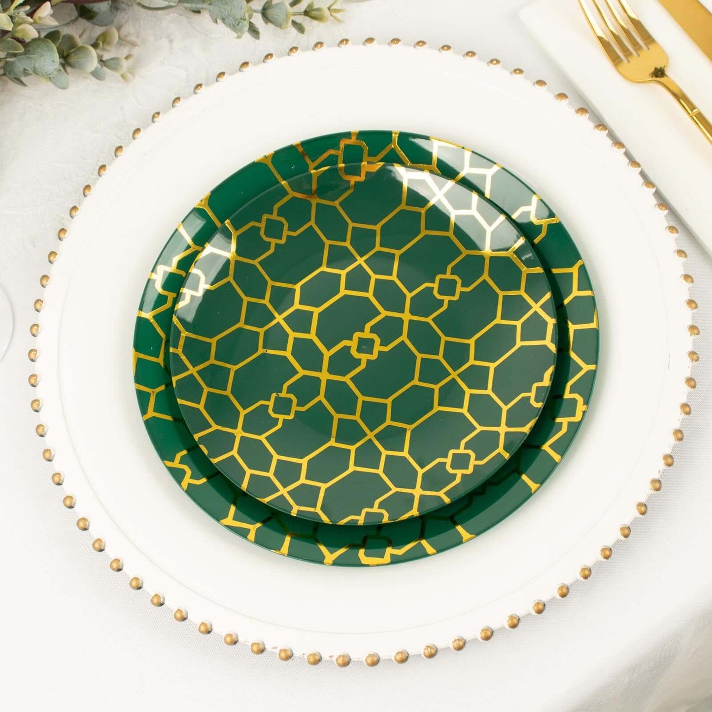20-Pack Set Plastic Round Dinner and Salad Plates in Hunter Emerald Green with Geometric Gold Print - Modern Disposable Dinnerware Set for Weddings & Celebrations 9", 7"