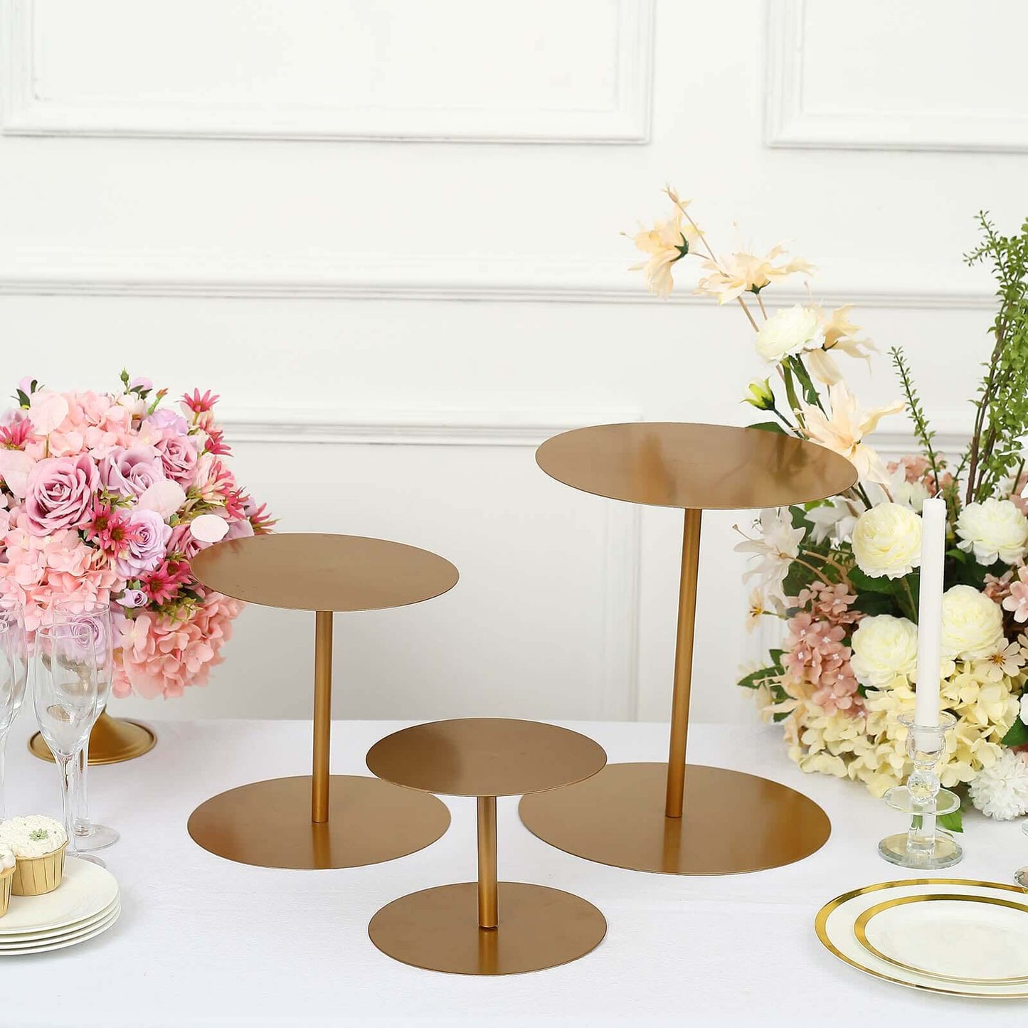 Set of 3 Metal Pedestal Cake Stands Heavy Duty Round Design Gold - Cupcake Dessert Display Props 8", 10", 12"